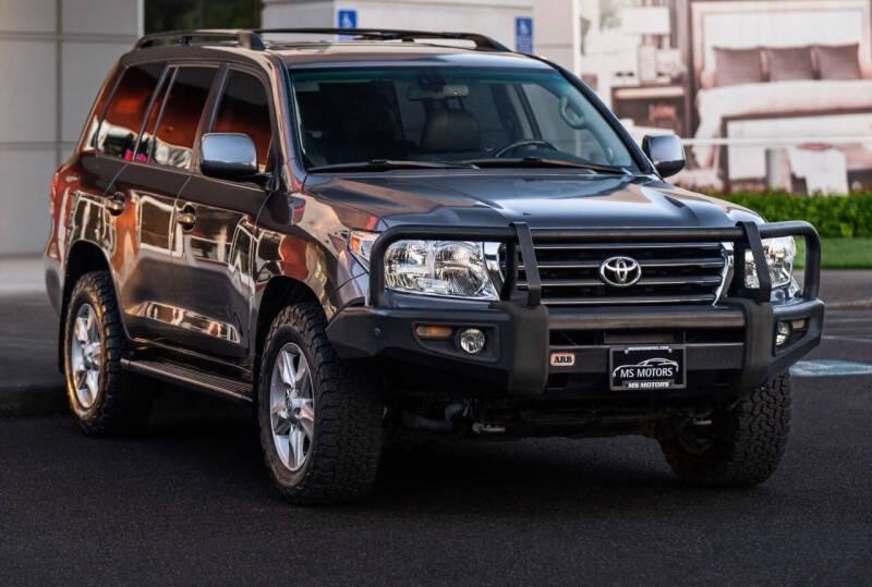 2011 Toyota Land Cruiser - 2
