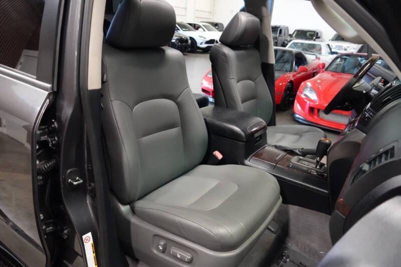 2011 Toyota Land Cruiser