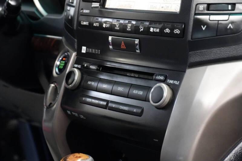 2011 Toyota Land Cruiser