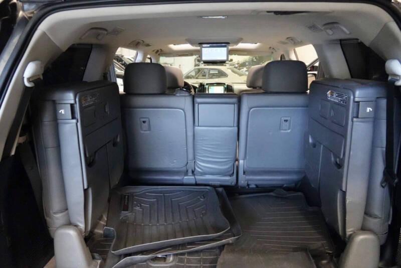 2011 Toyota Land Cruiser