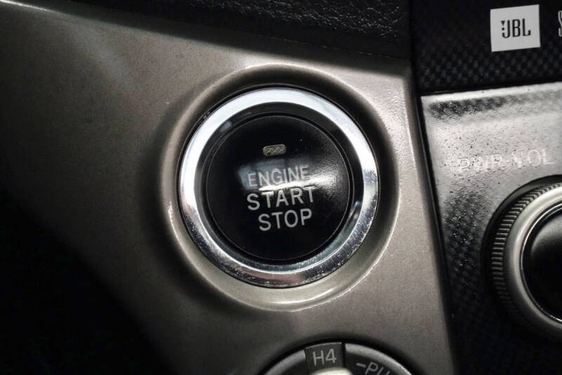 2011 Toyota Land Cruiser