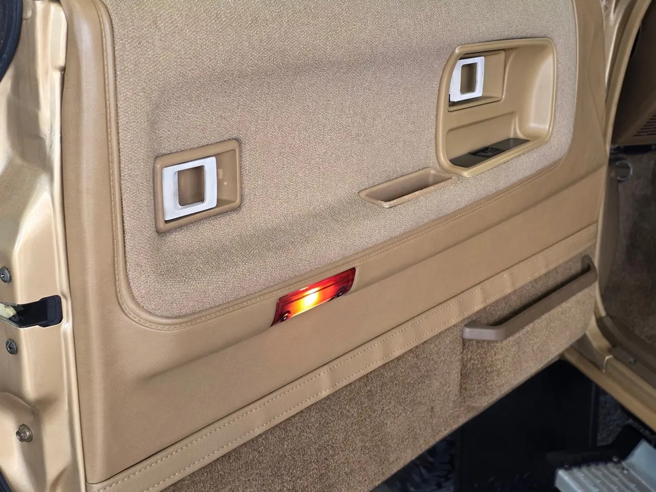 1987 Toyota Hilux Surf