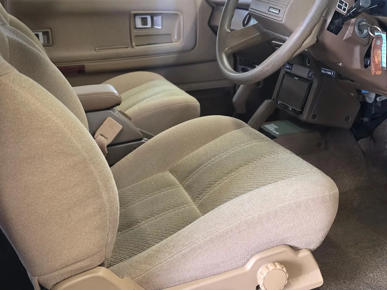 1987 Toyota Hilux Surf