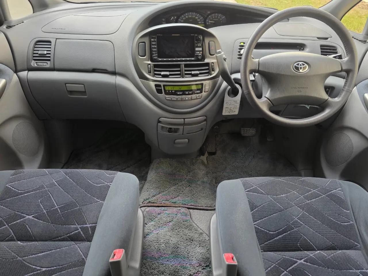 2000 Toyota Estima Aeras