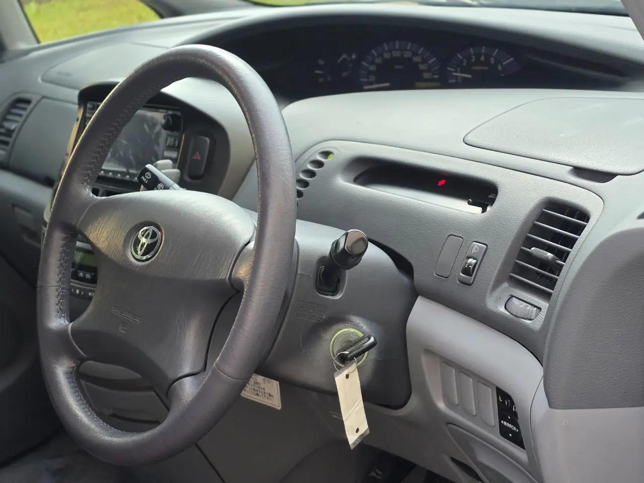 2000 Toyota Estima Aeras