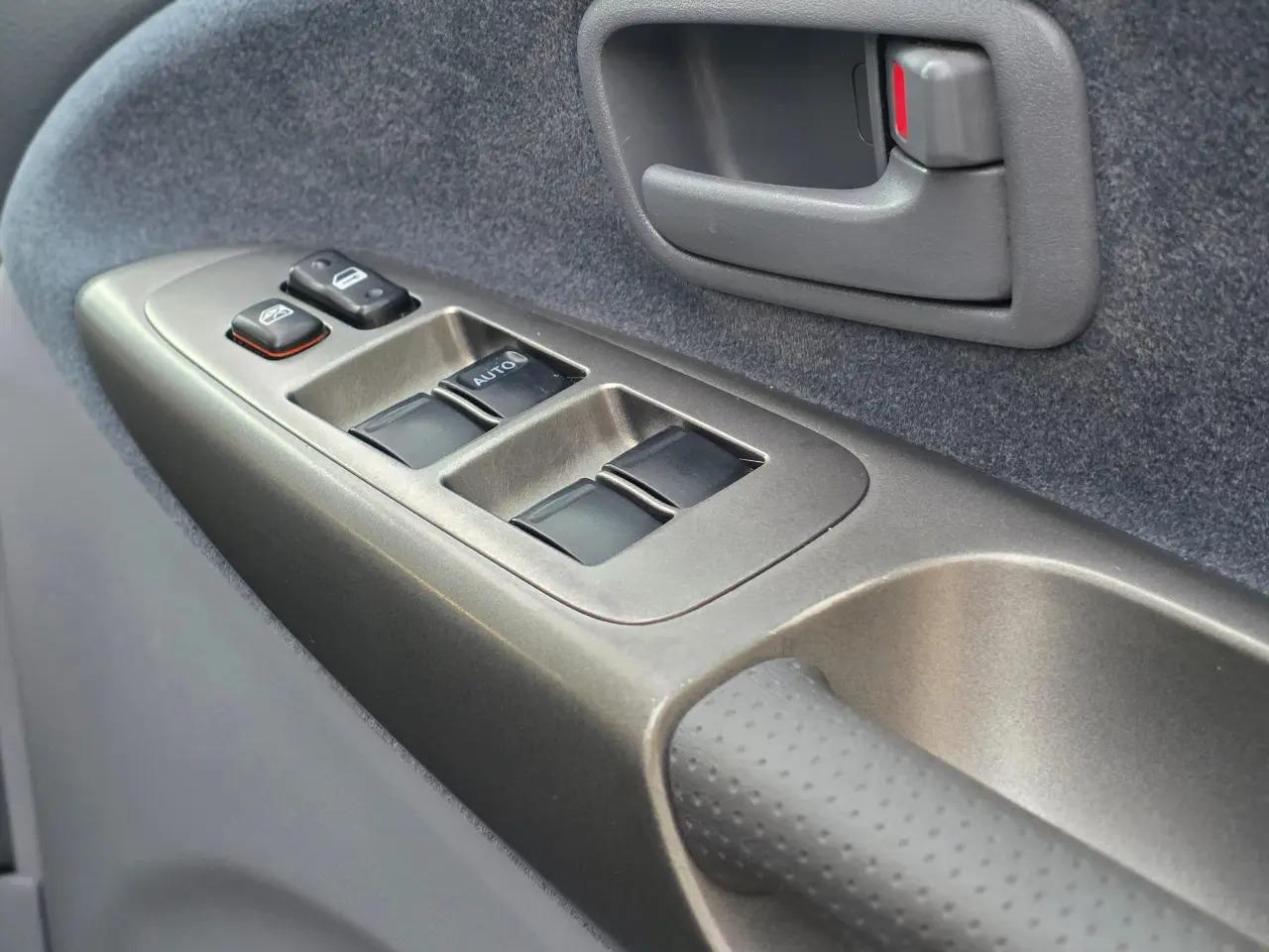 2000 Toyota Estima Aeras