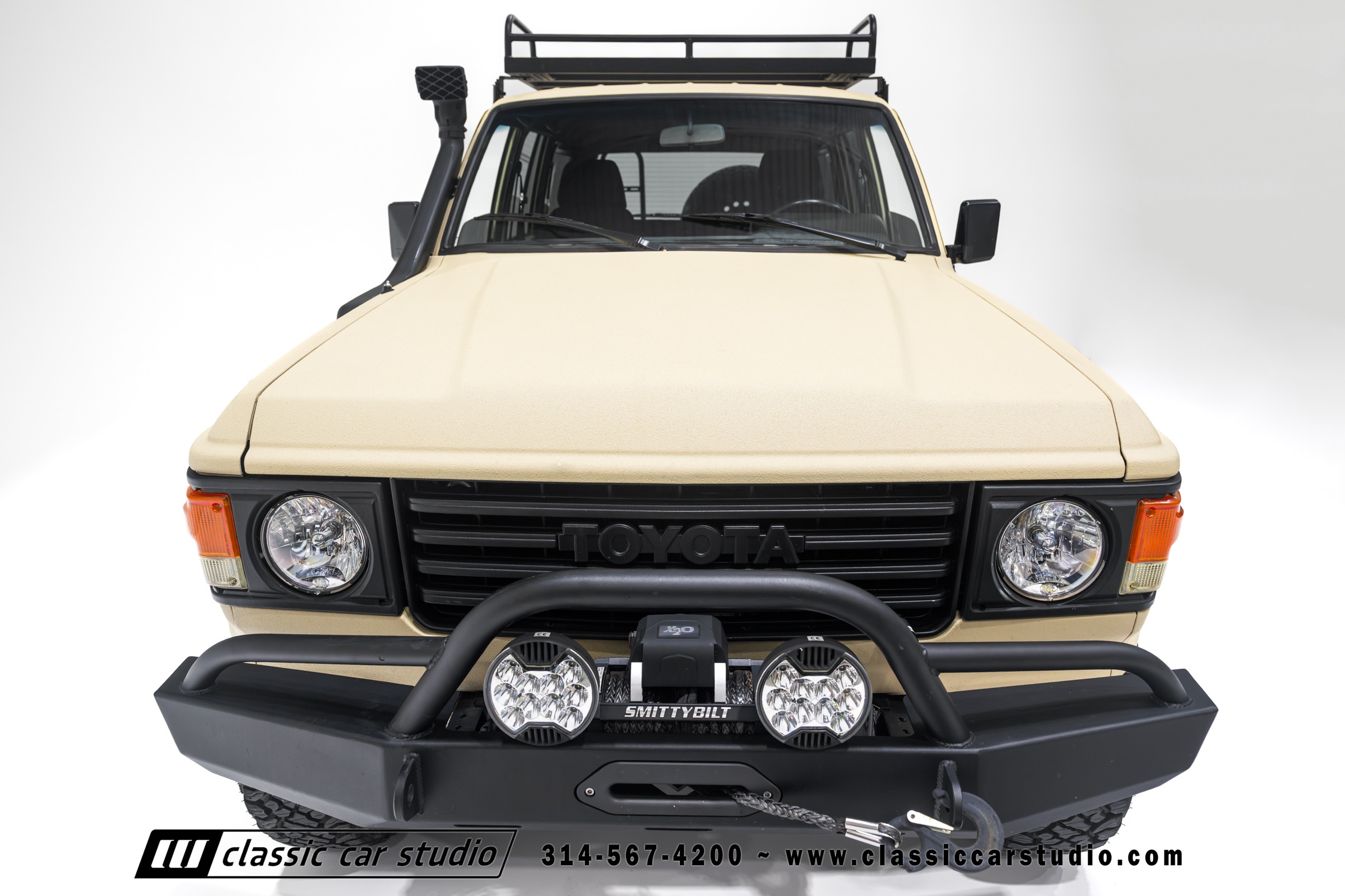 1982 Toyota Land Cruiser FJ60 Restomod