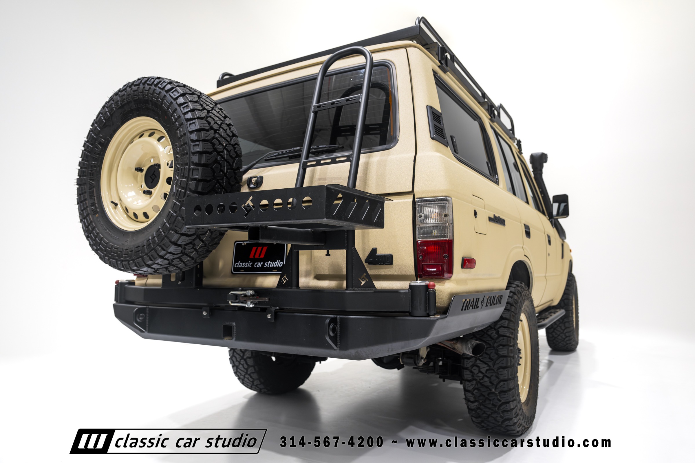 1982 Toyota Land Cruiser FJ60 Restomod