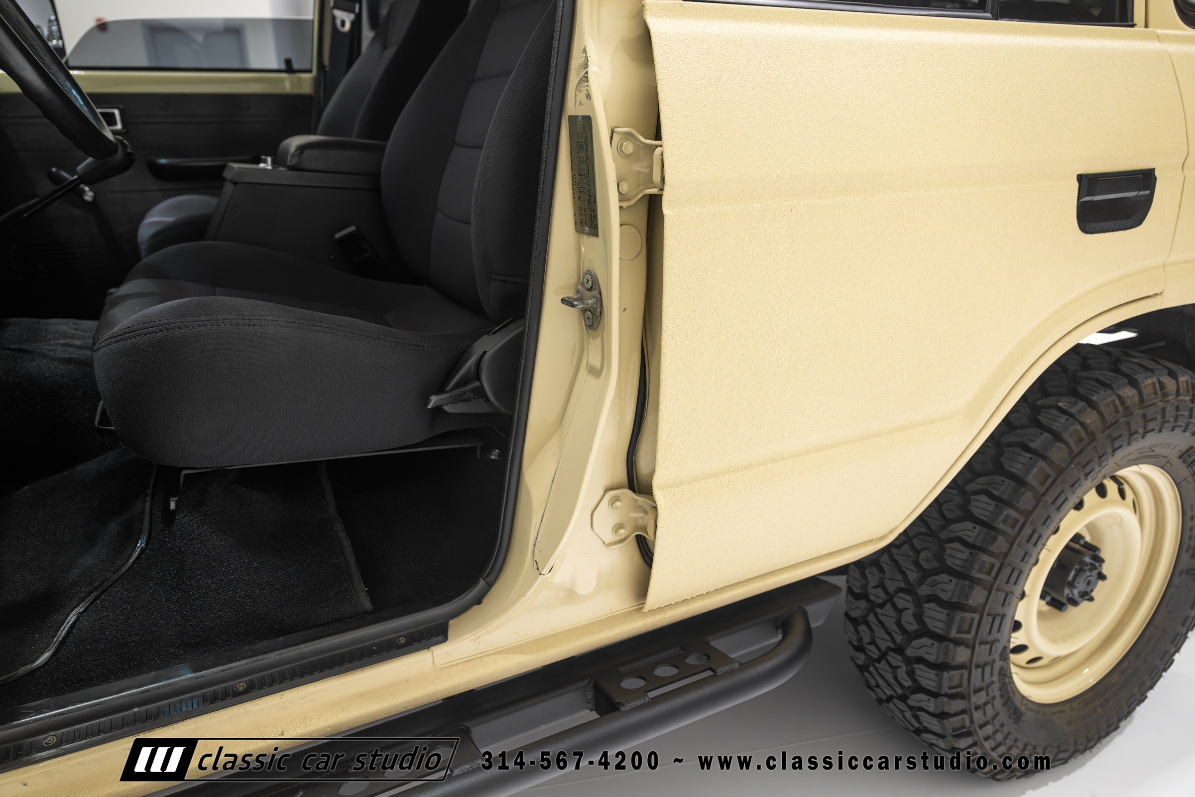 1982 Toyota Land Cruiser FJ60 Restomod