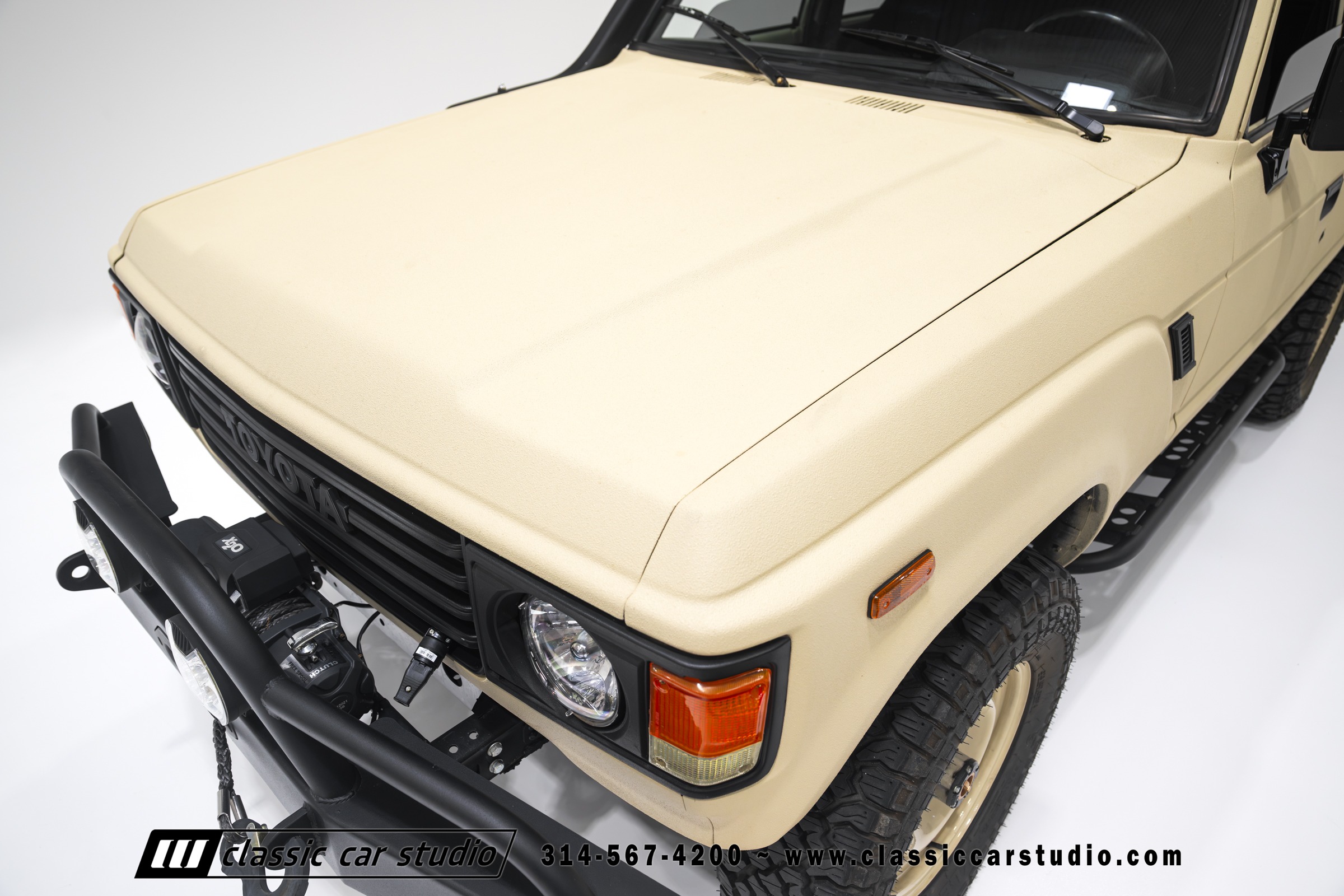 1982 Toyota Land Cruiser FJ60 Restomod