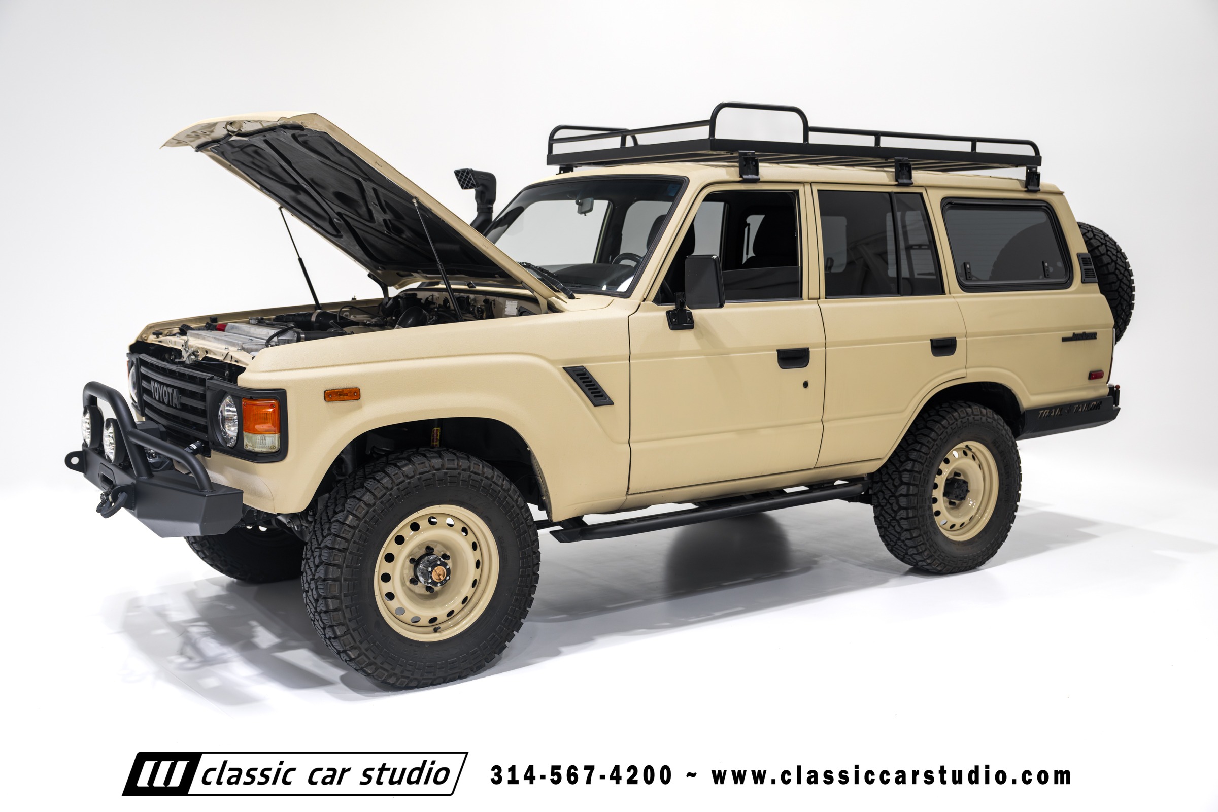 1982 Toyota Land Cruiser FJ60 Restomod