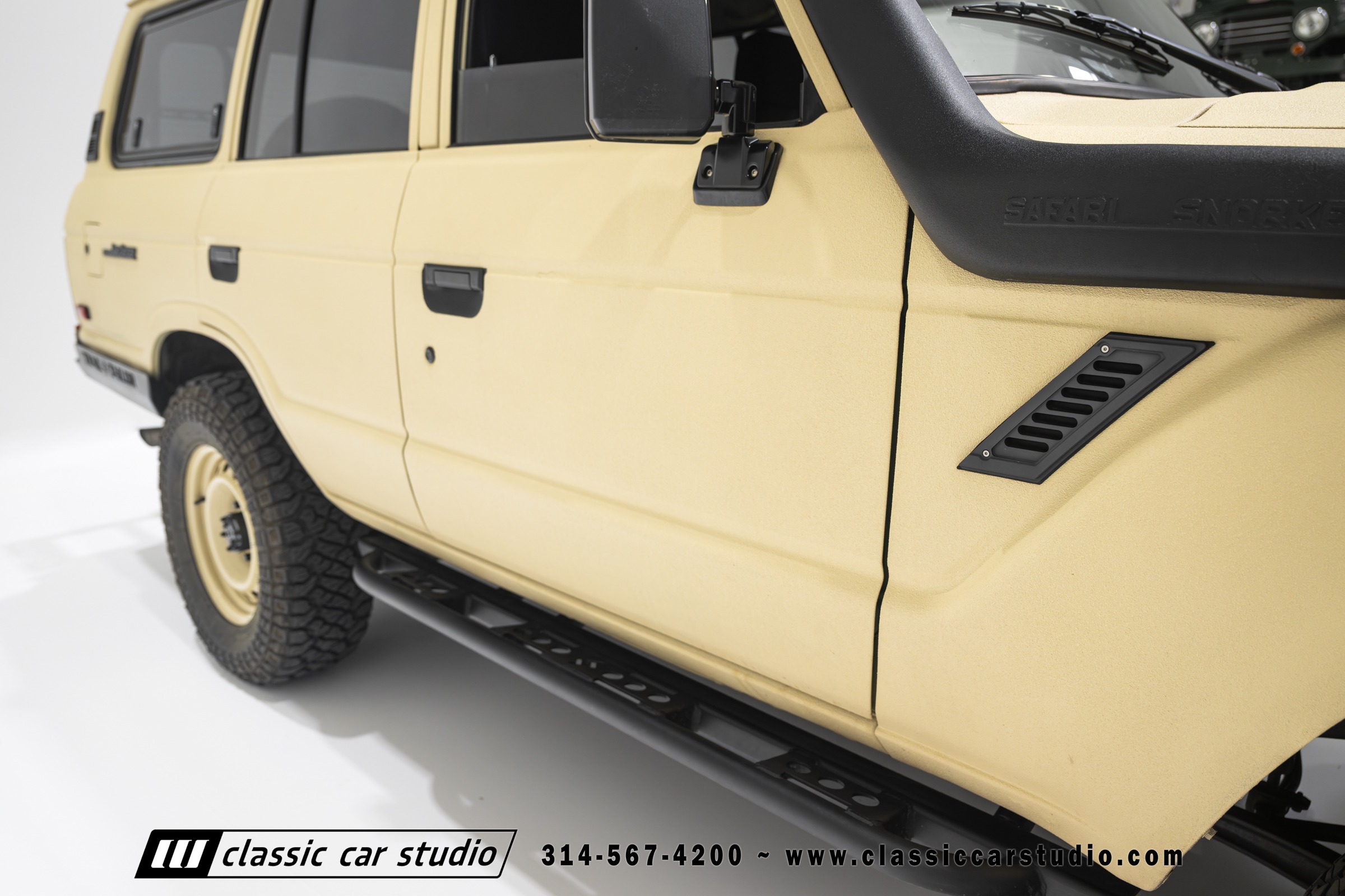 1982 Toyota Land Cruiser FJ60 Restomod