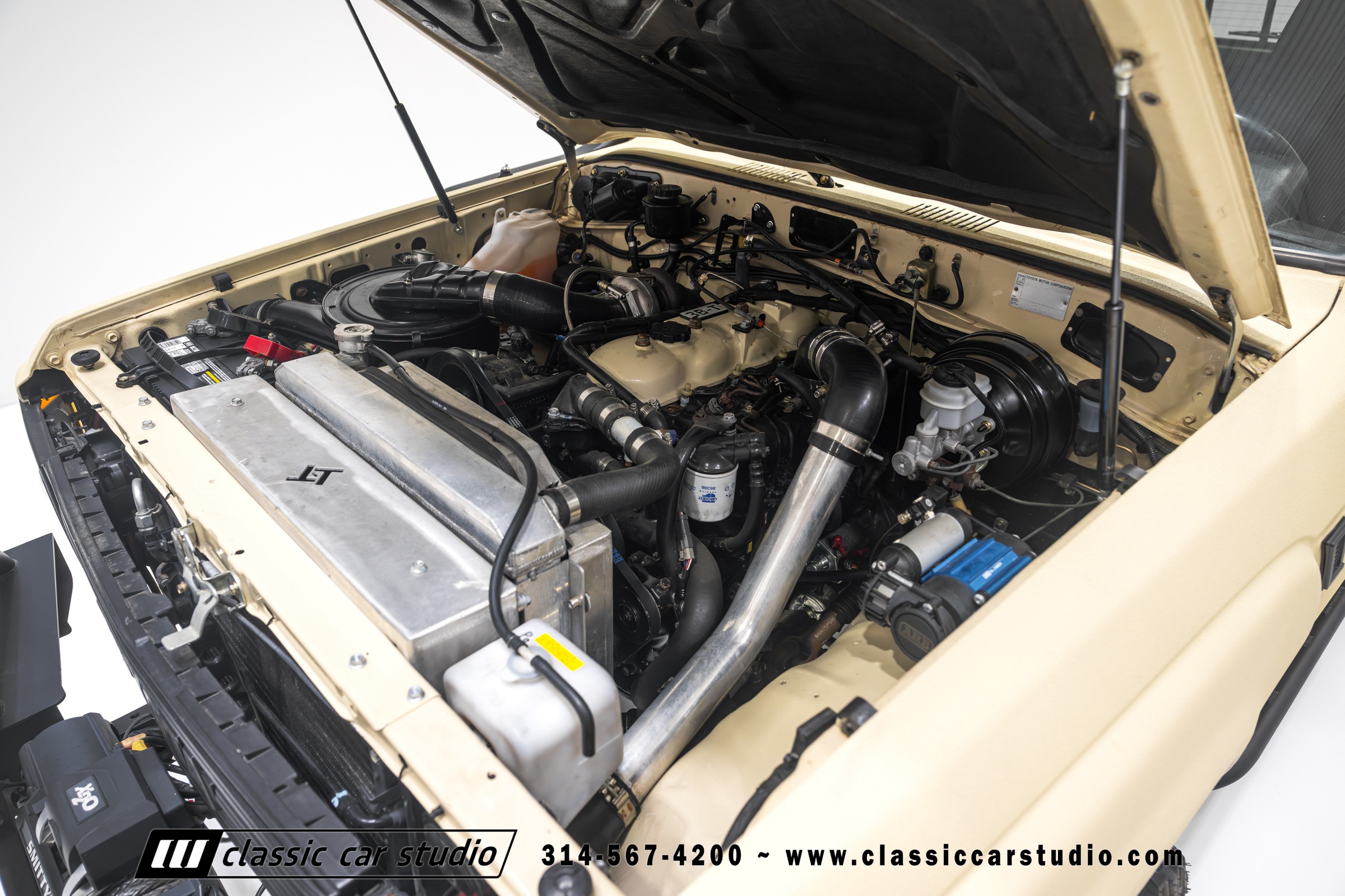 1982 Toyota Land Cruiser FJ60 Restomod - 5