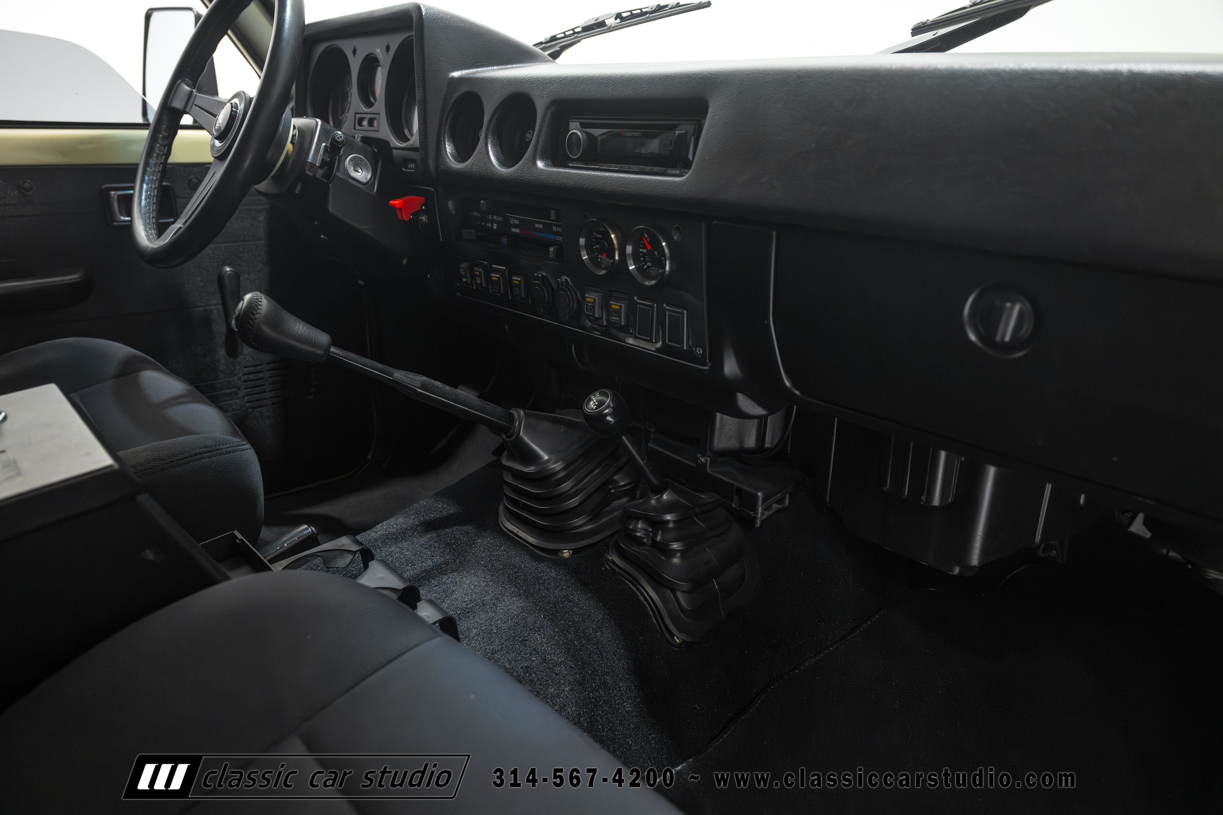 1982 Toyota Land Cruiser FJ60 Restomod