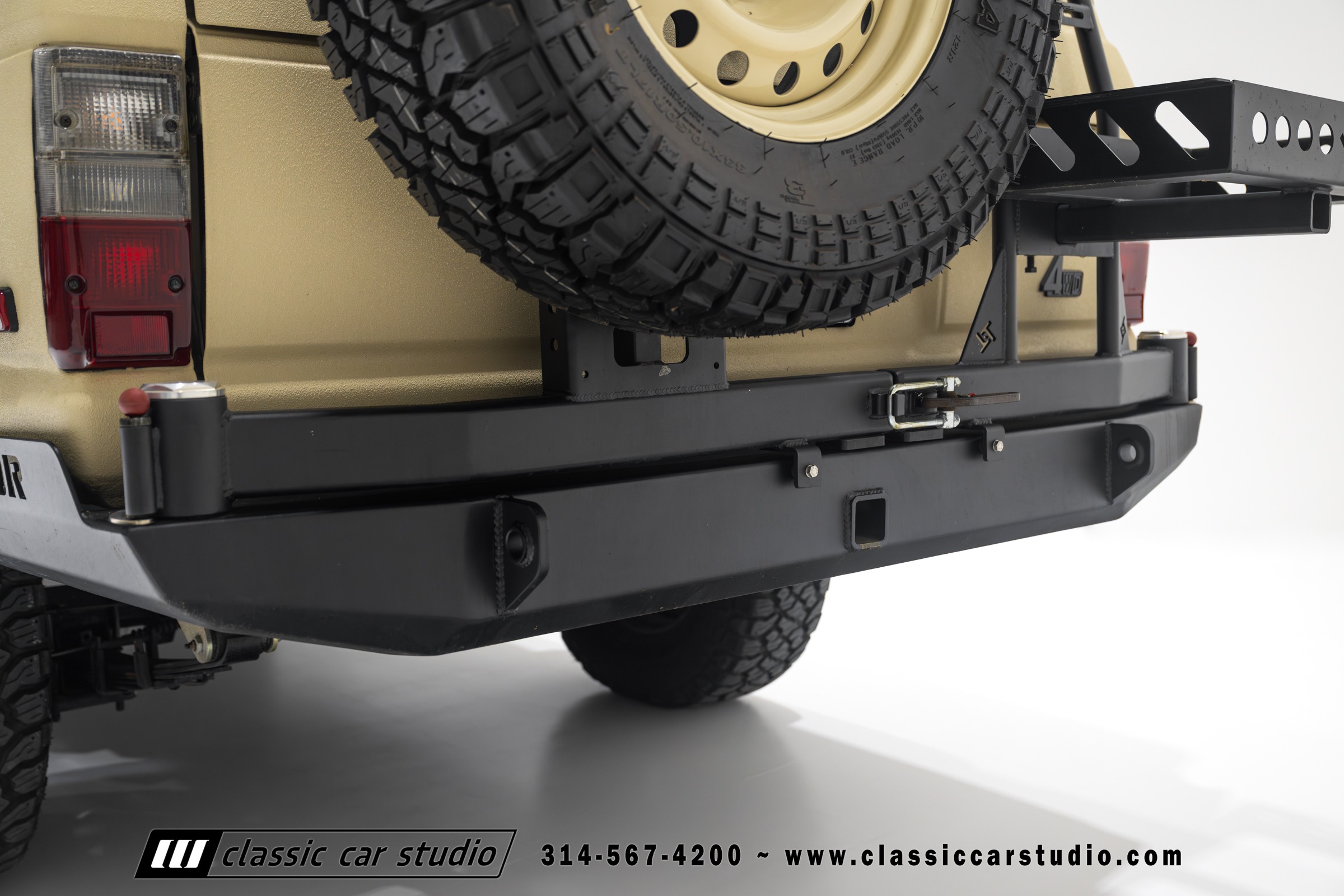 1982 Toyota Land Cruiser FJ60 Restomod