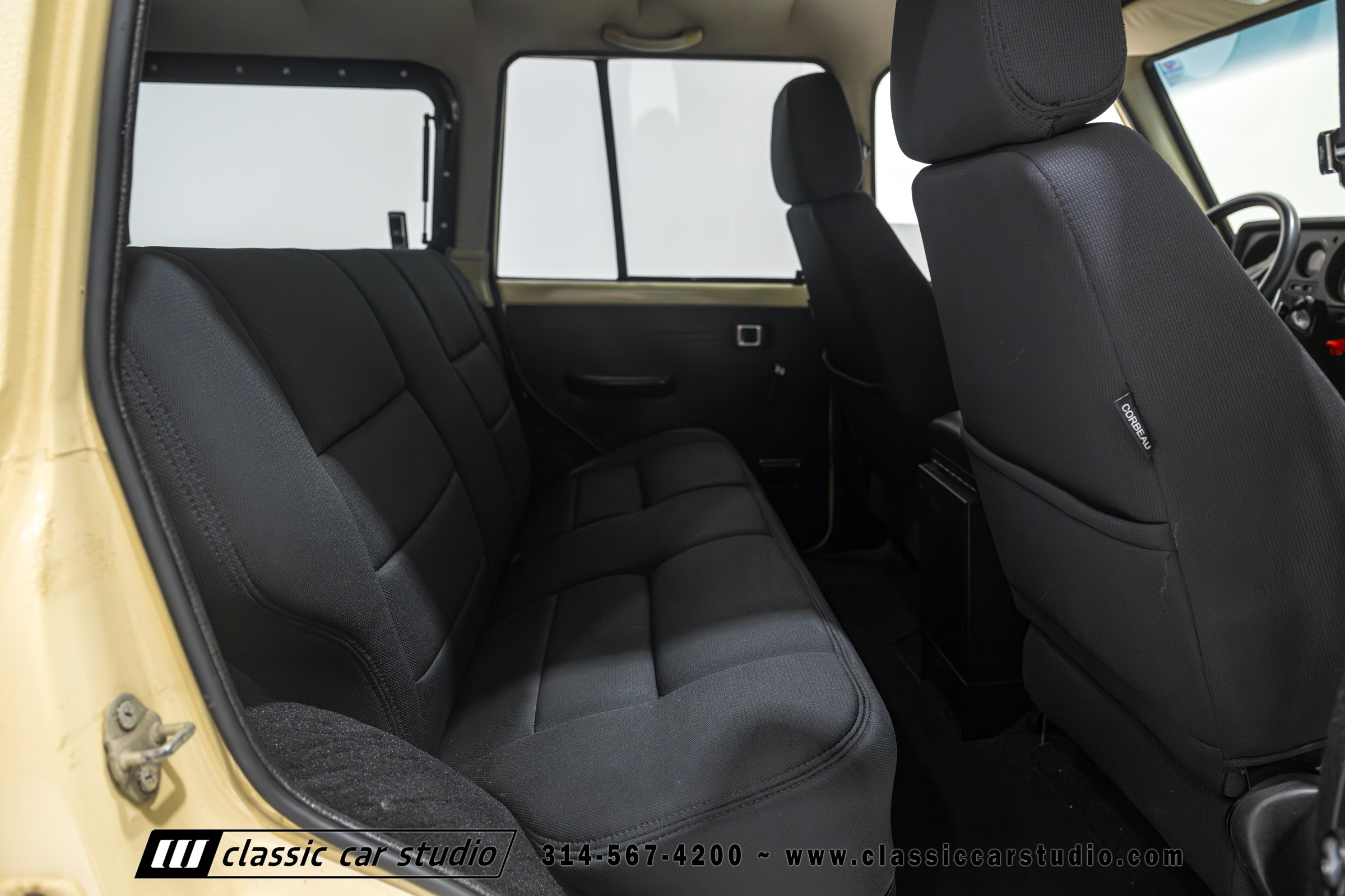 1982 Toyota Land Cruiser FJ60 Restomod