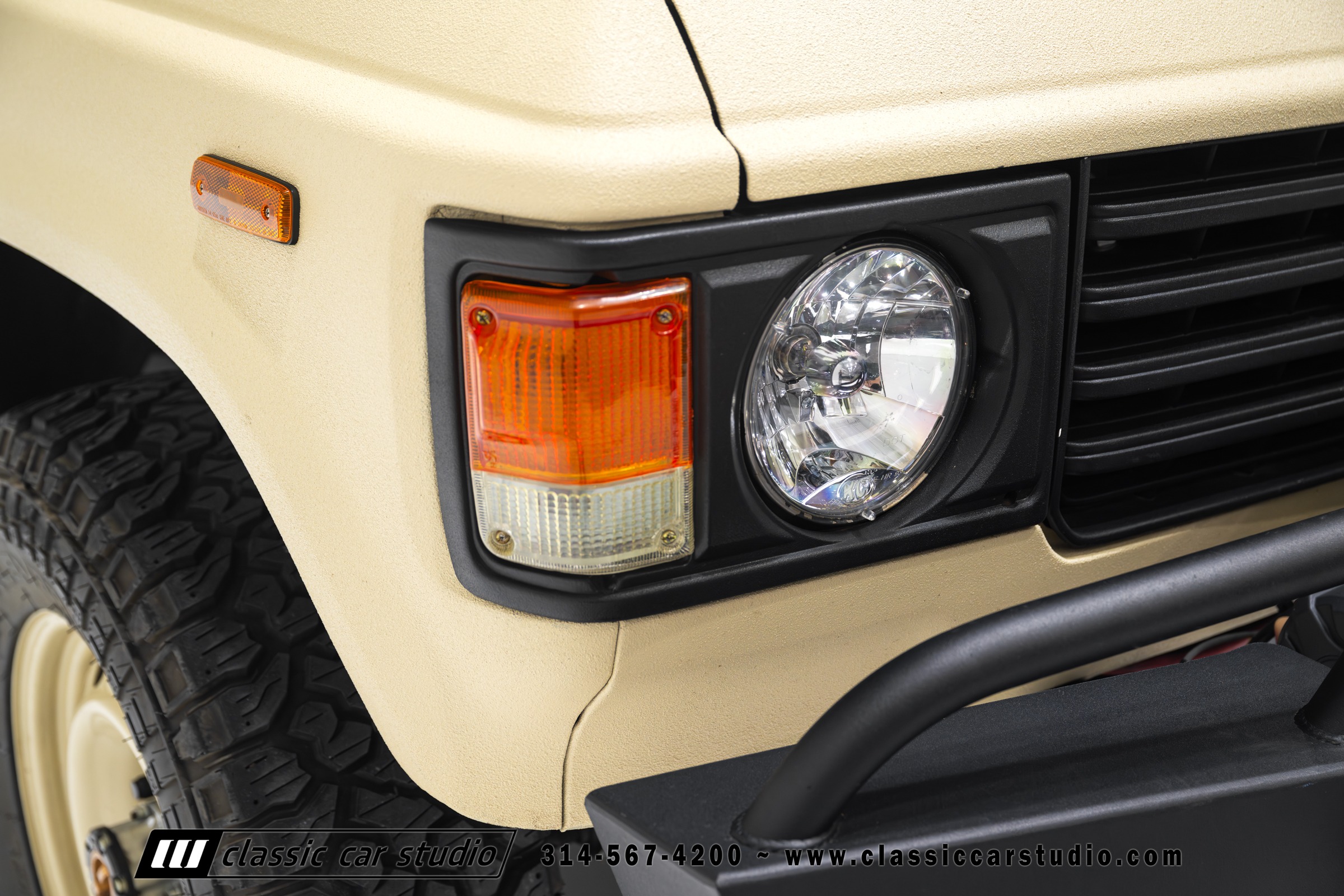 1982 Toyota Land Cruiser FJ60 Restomod