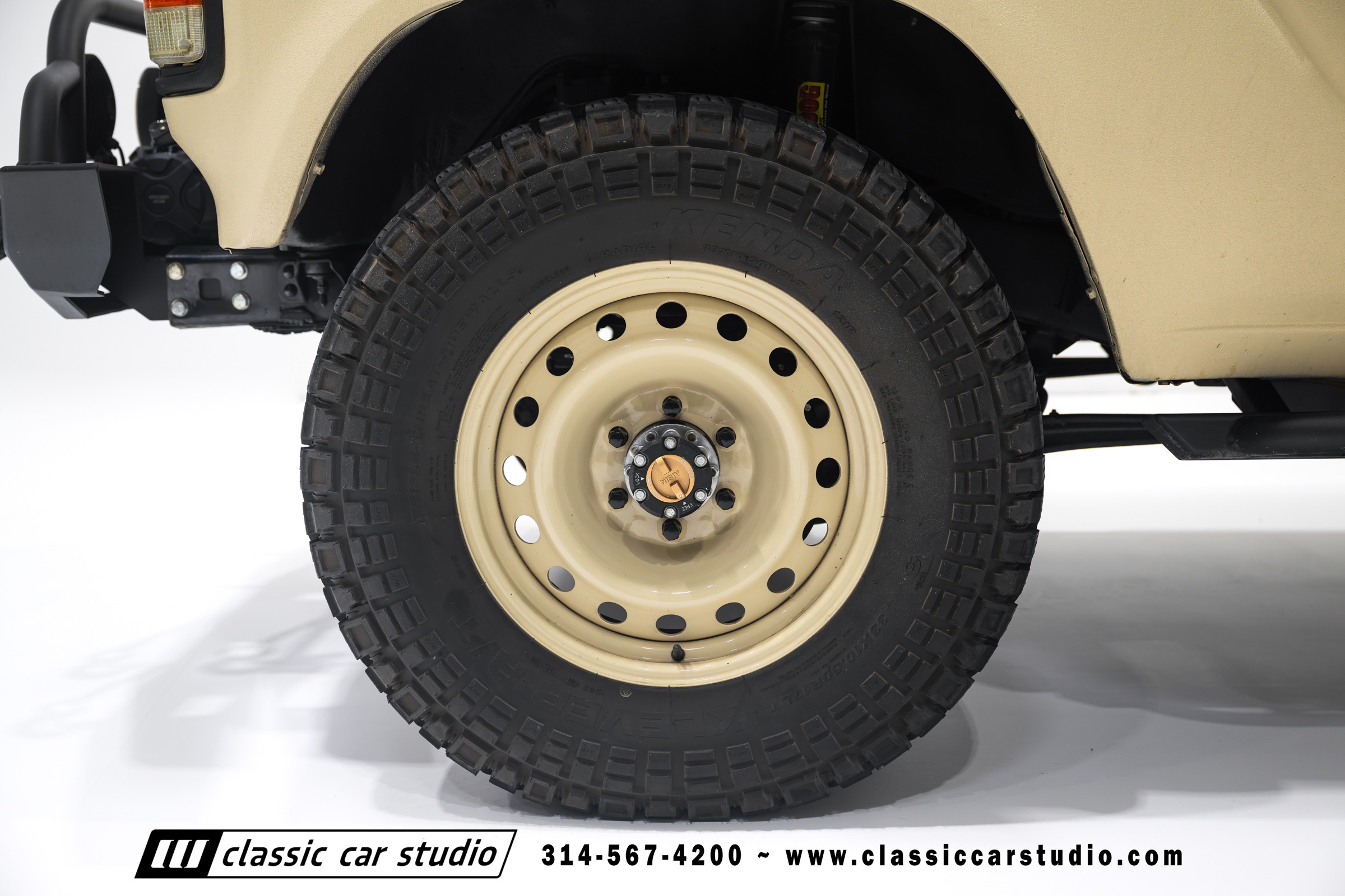 1982 Toyota Land Cruiser FJ60 Restomod