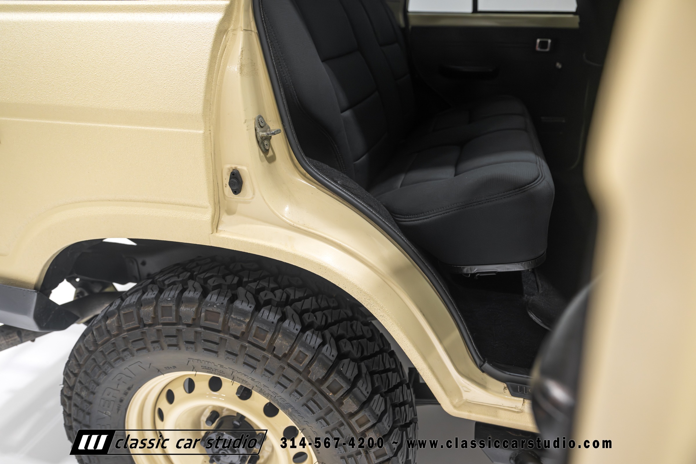 1982 Toyota Land Cruiser FJ60 Restomod