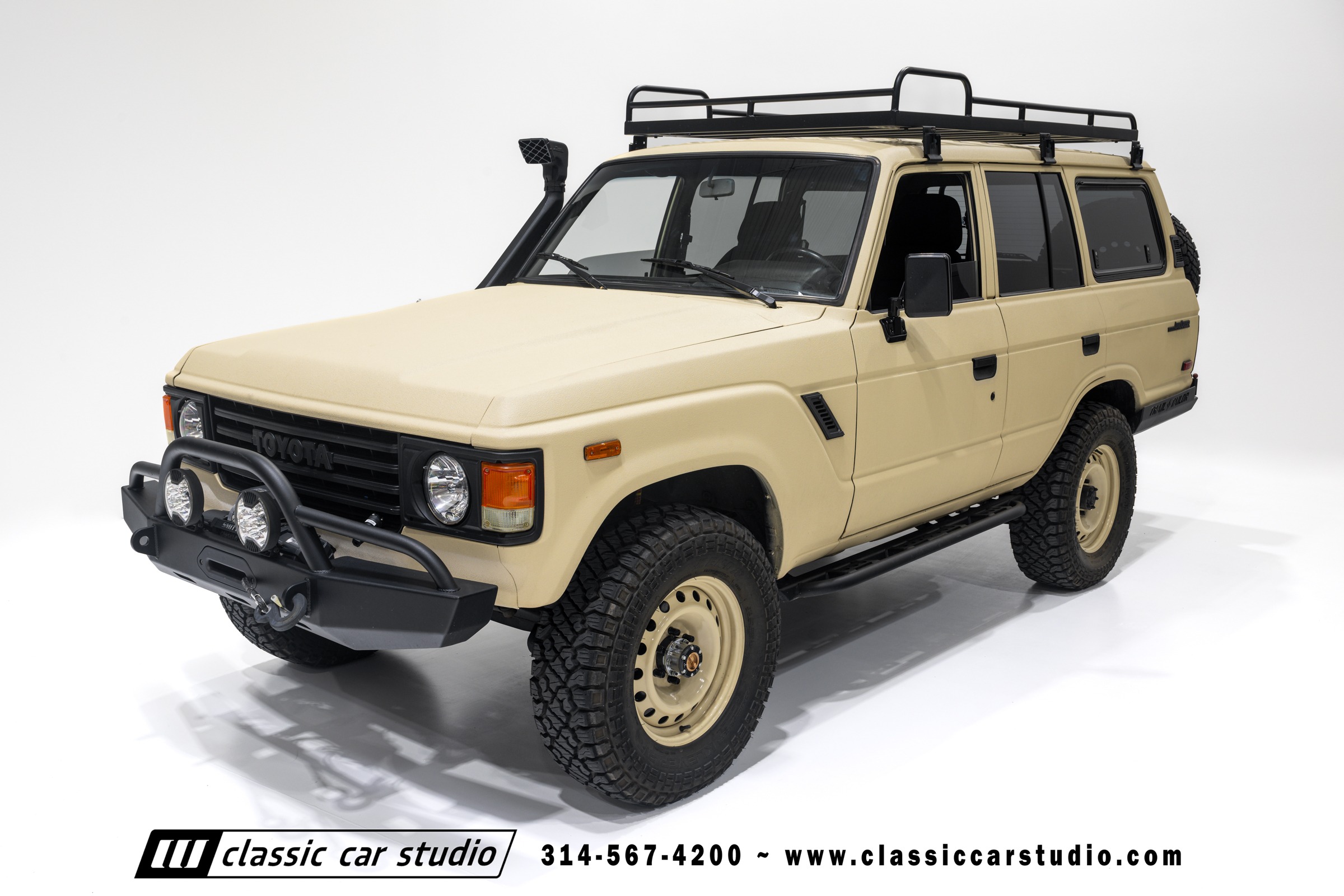 1982 Toyota Land Cruiser FJ60 Restomod