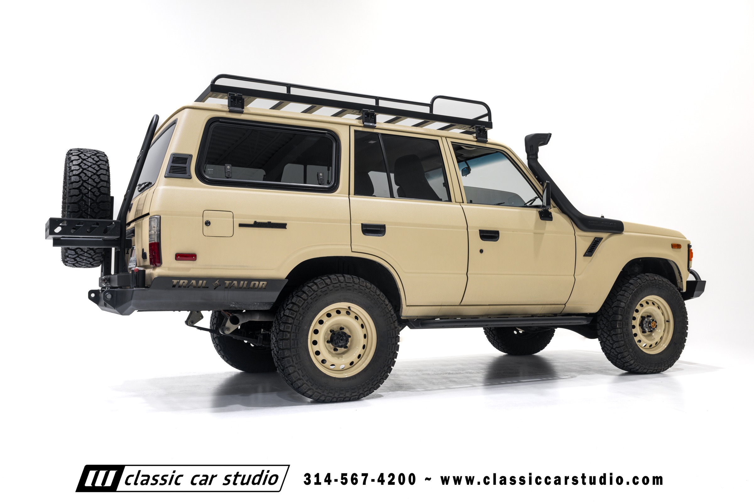 1982 Toyota Land Cruiser FJ60 Restomod