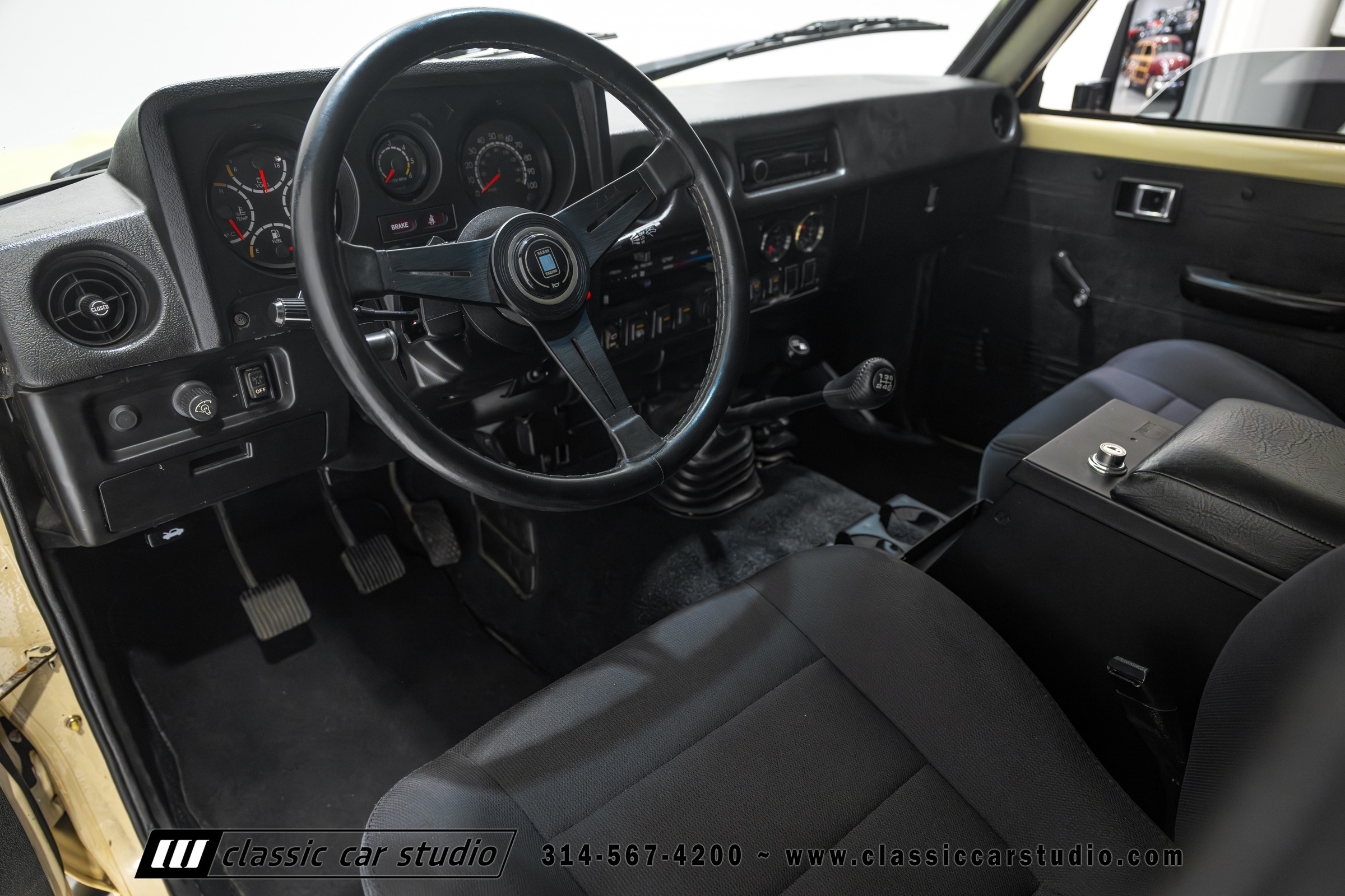 1982 Toyota Land Cruiser FJ60 Restomod