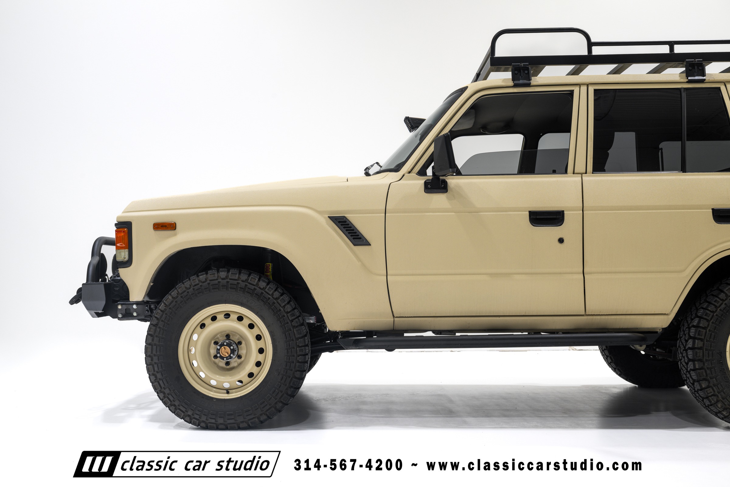 1982 Toyota Land Cruiser FJ60 Restomod