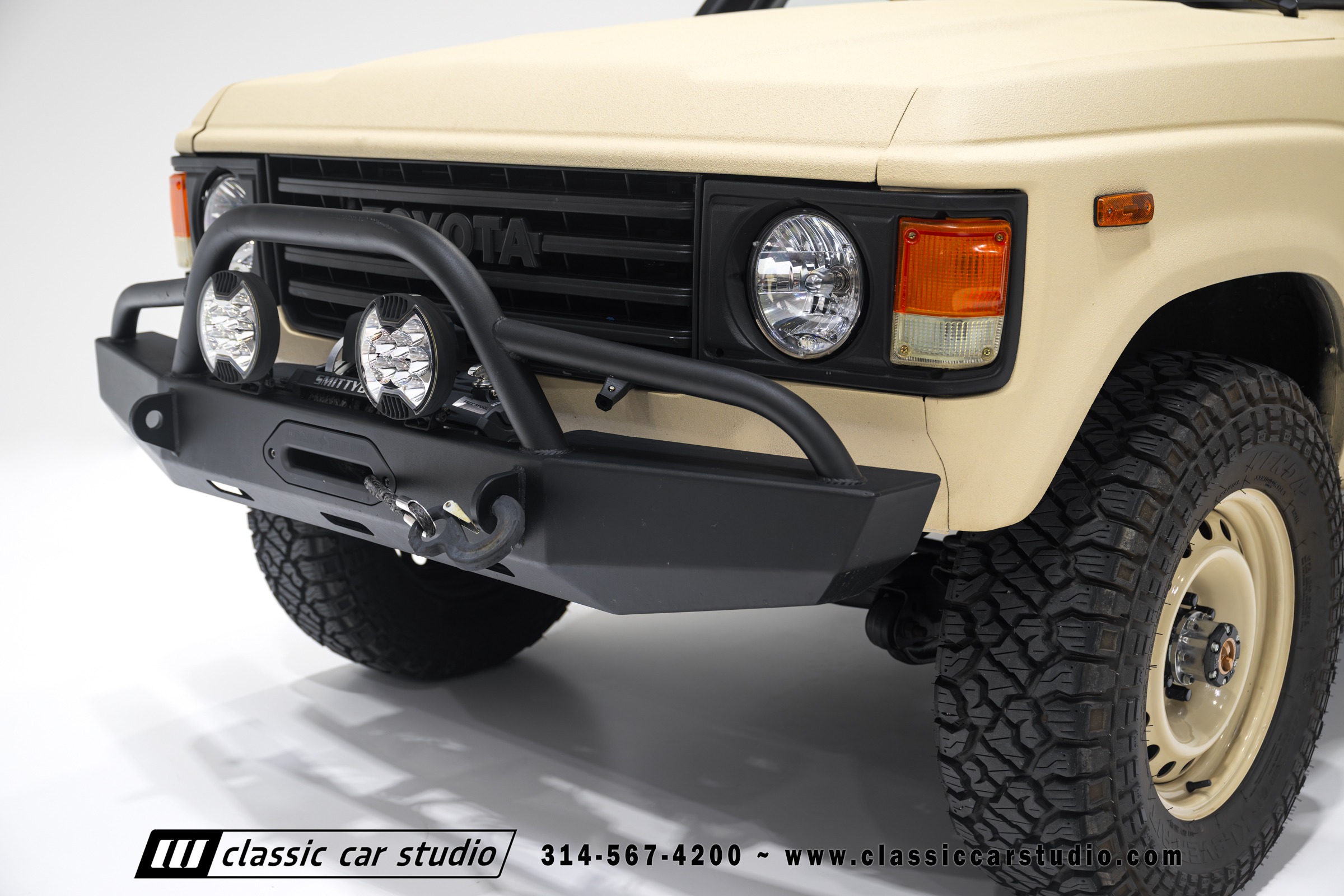 1982 Toyota Land Cruiser FJ60 Restomod