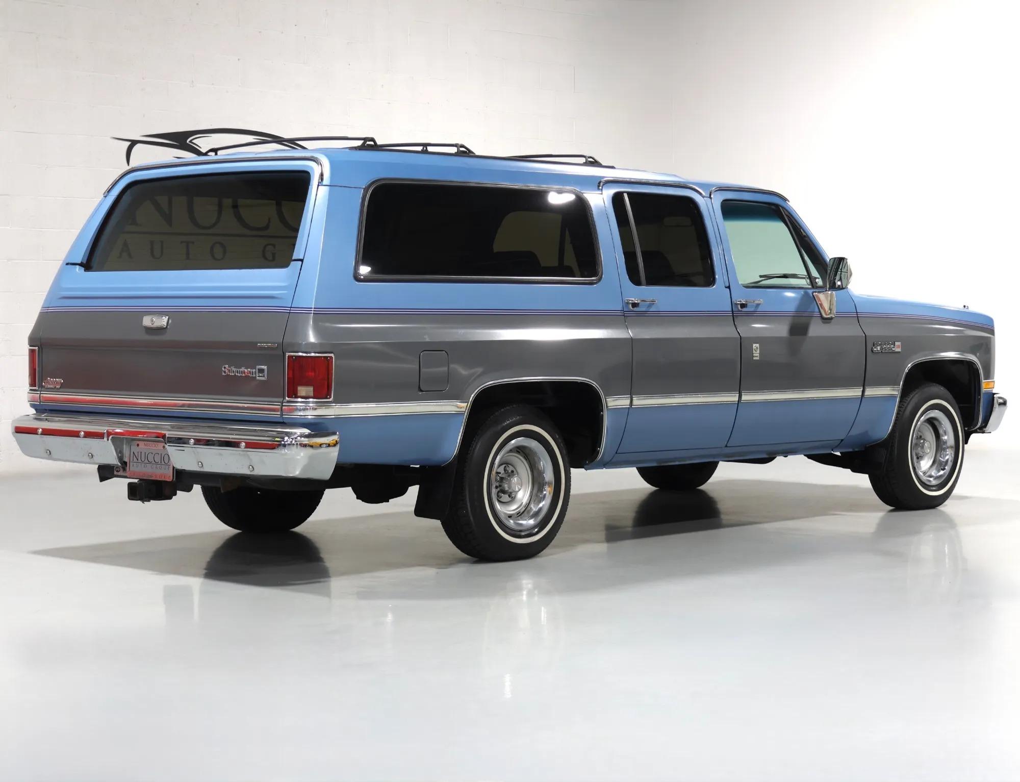 1987 GMC Suburban R1500