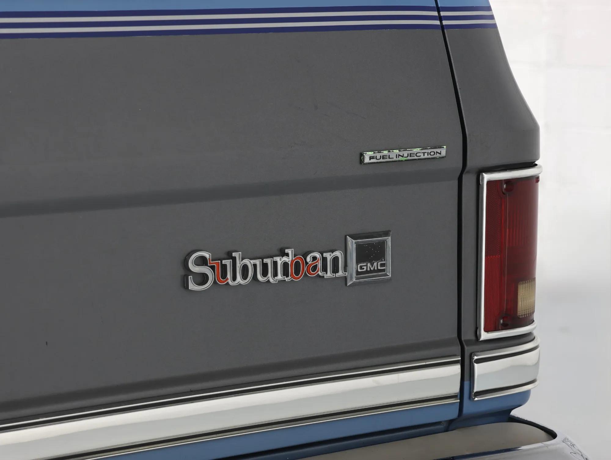 1987 GMC Suburban R1500
