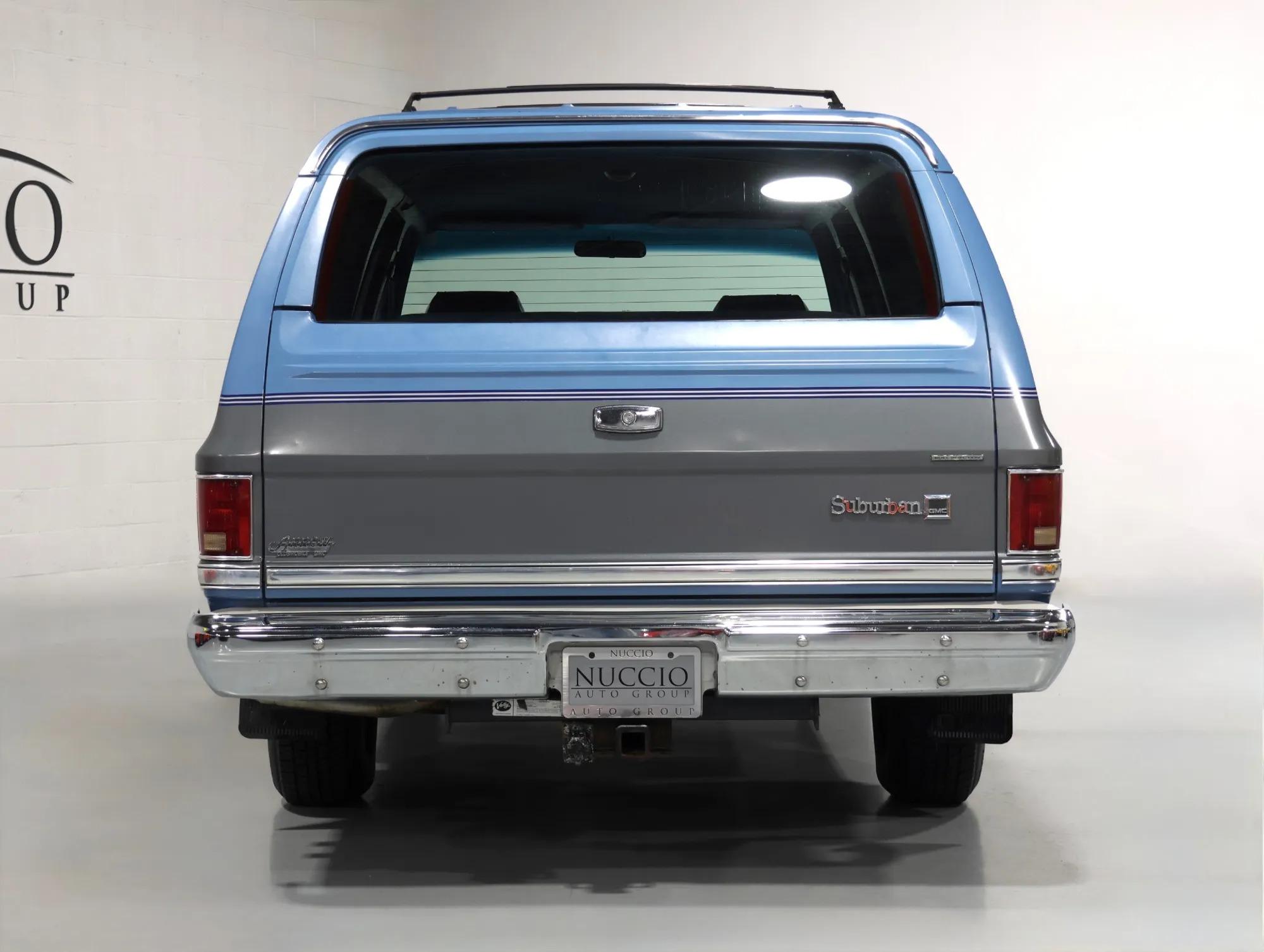 1987 GMC Suburban R1500 - 3