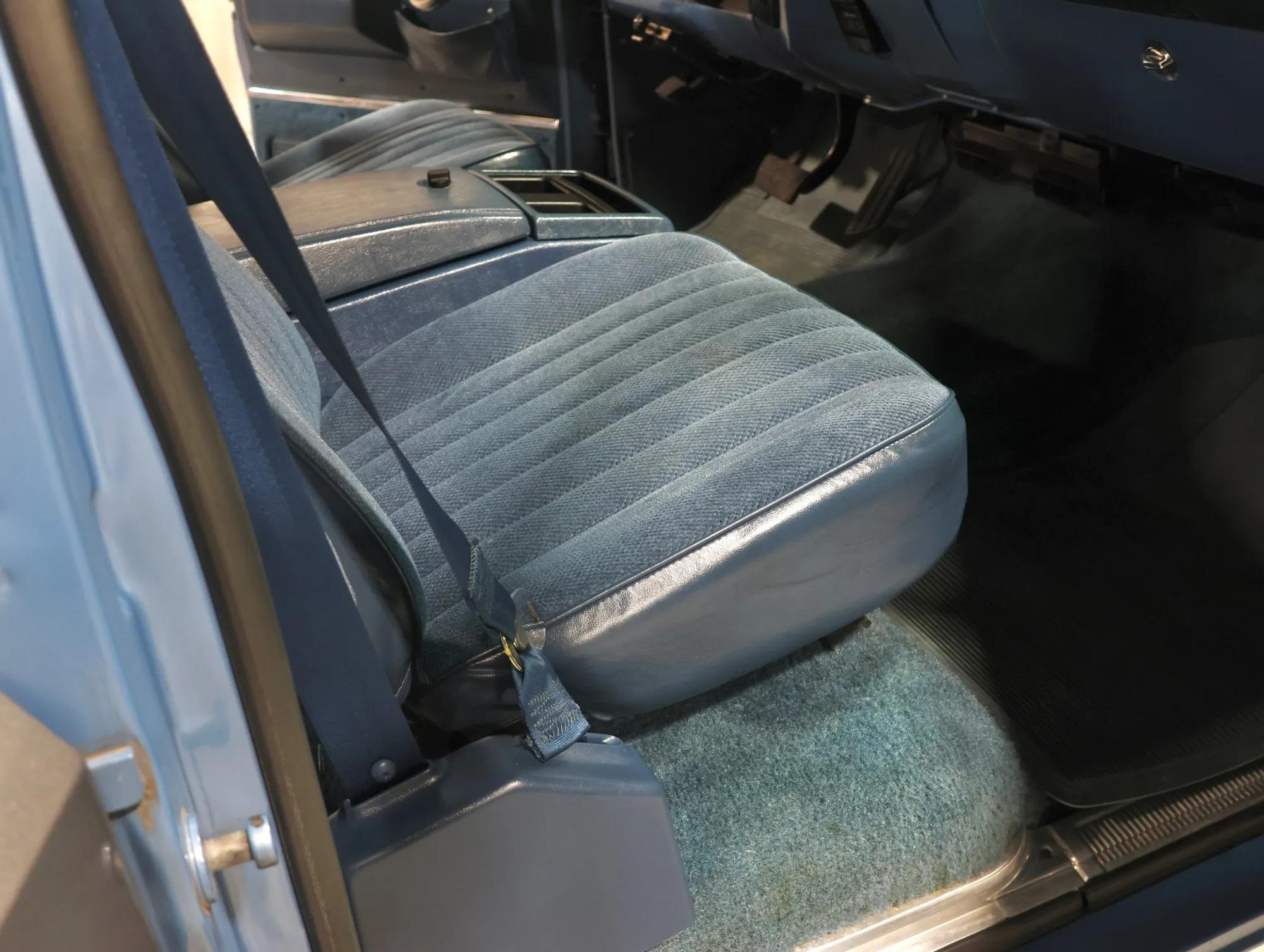 1987 GMC Suburban R1500