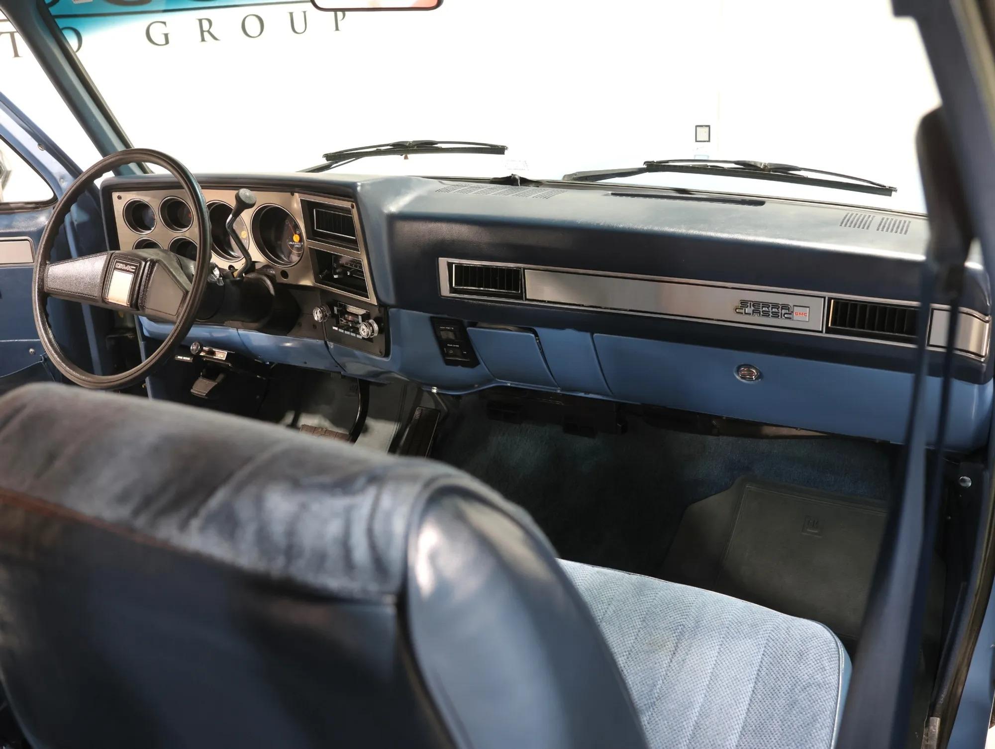 1987 GMC Suburban R1500