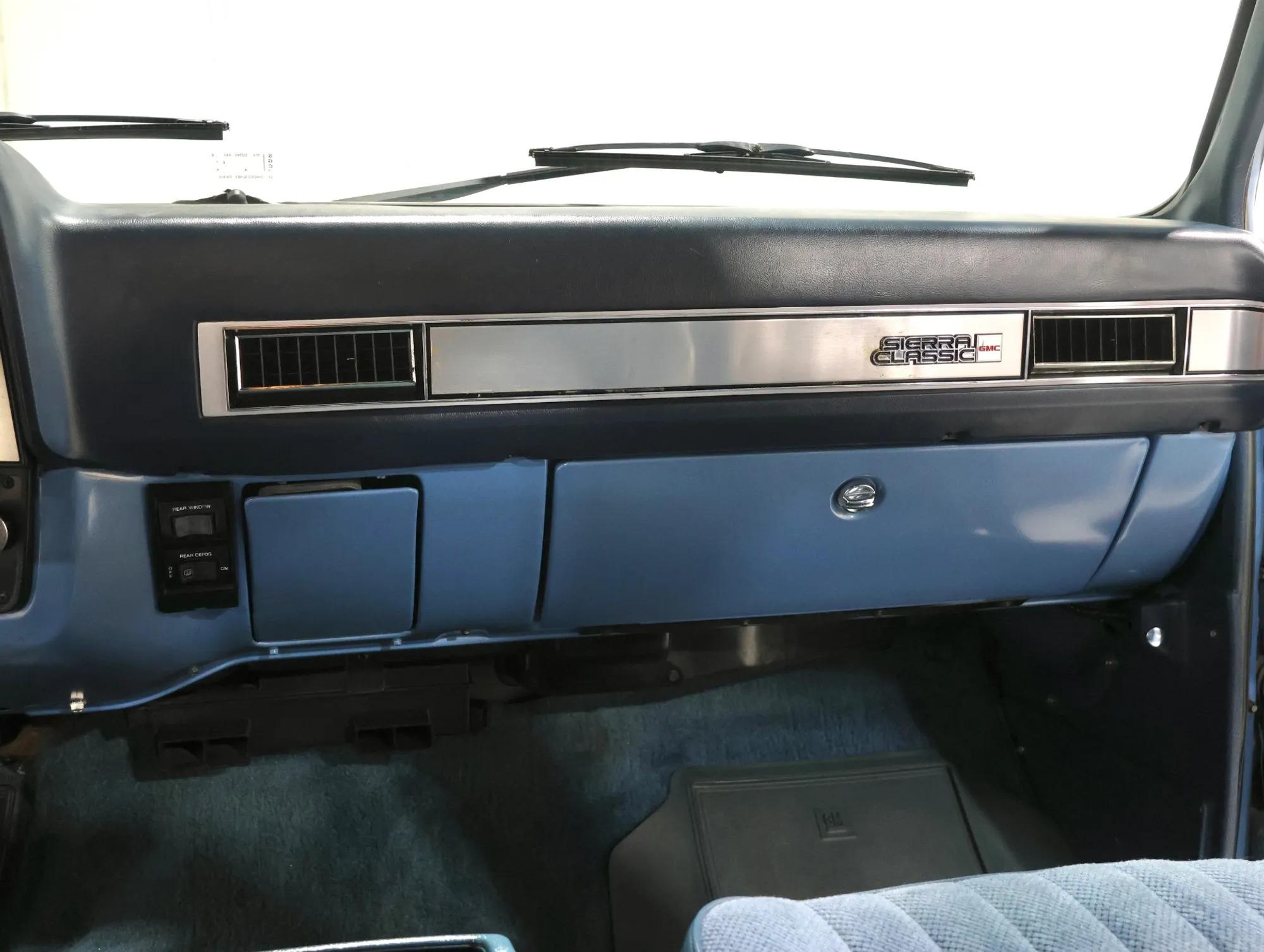 1987 GMC Suburban R1500