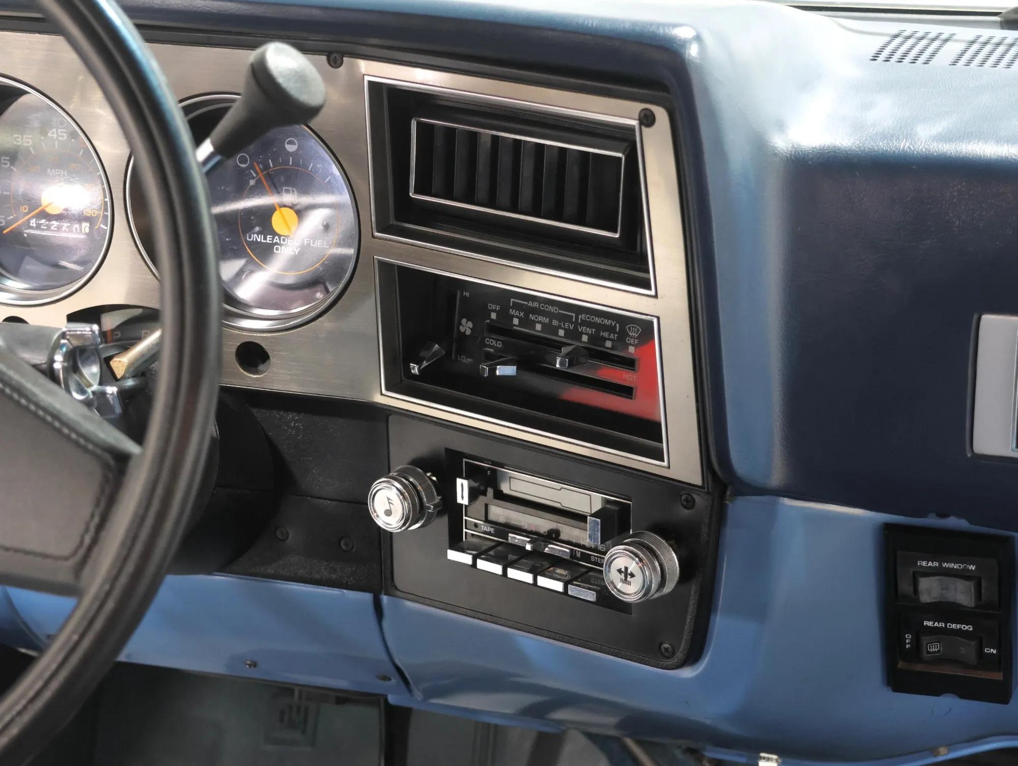 1987 GMC Suburban R1500