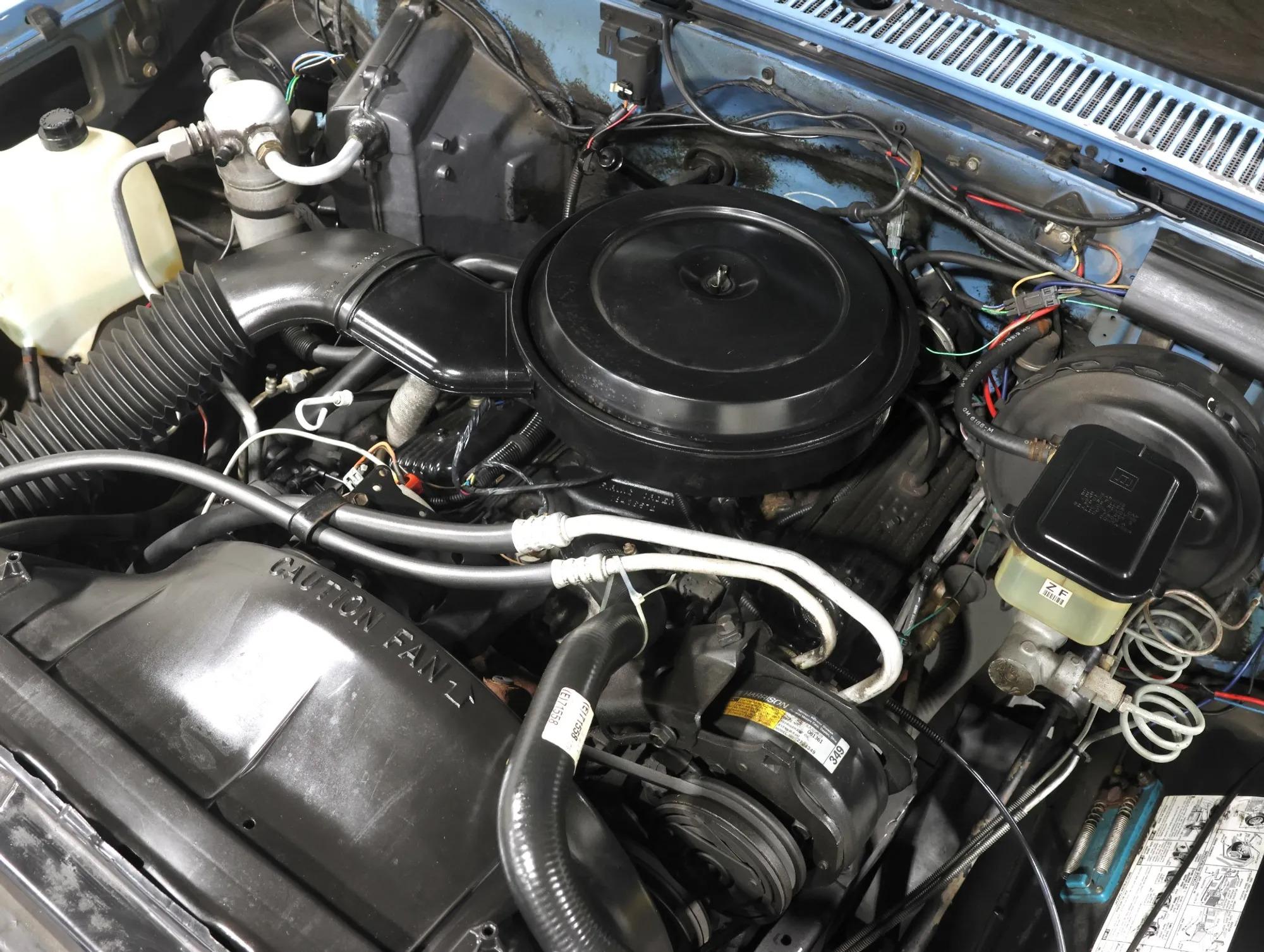 1987 GMC Suburban R1500