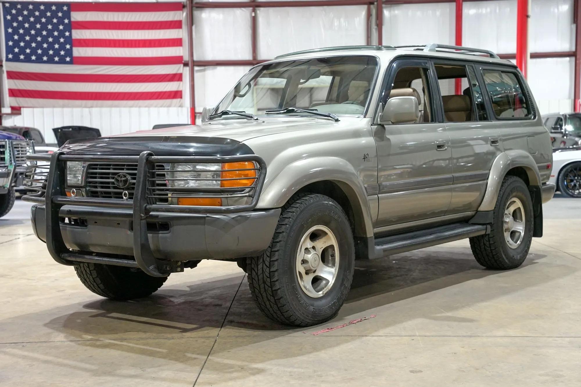  Toyota Land Cruiser