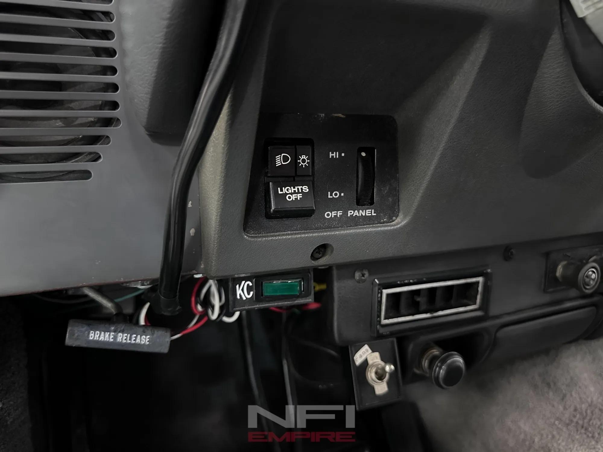 1989 Jeep Wrangler Laredo