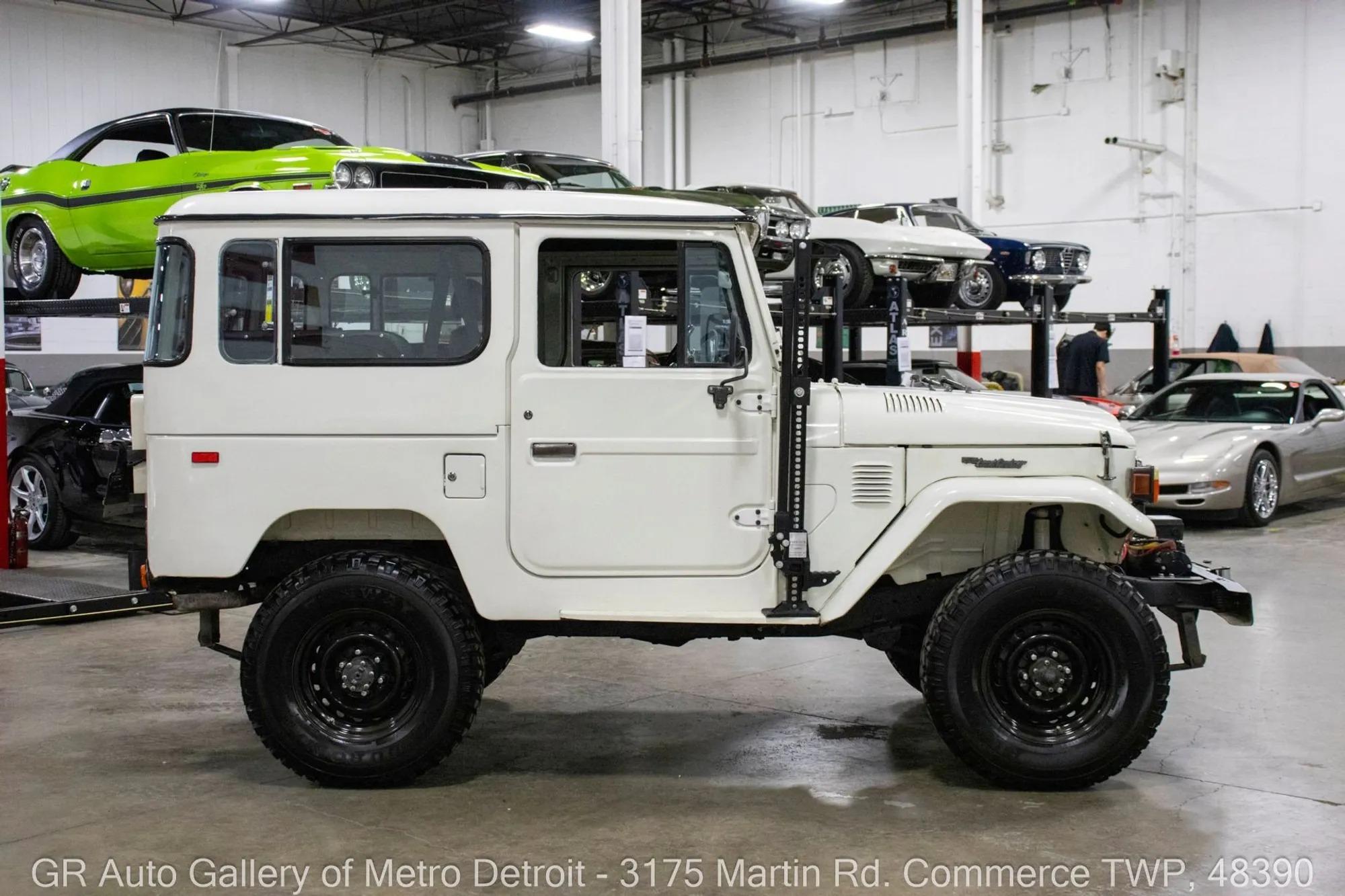 1984 Toyota Land Cruiser FJ40 - 3