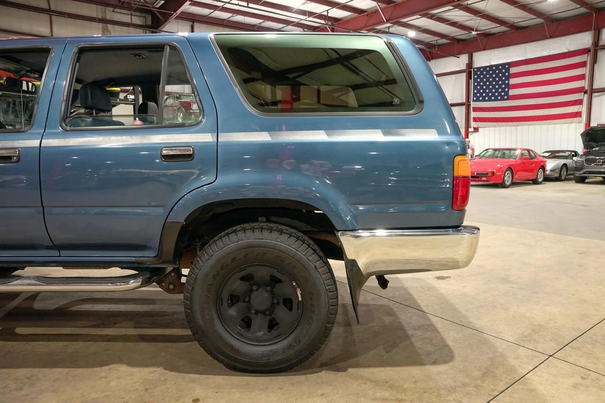 1991 Toyota 4Runner SR5 - 4