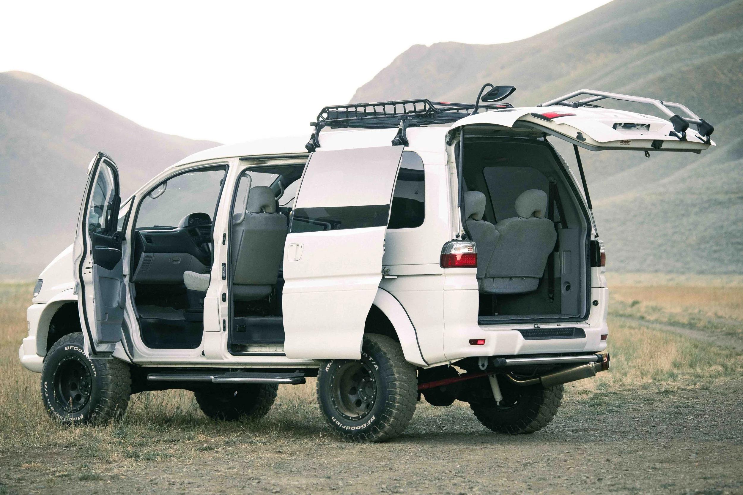2000 Mitsubishi Delica L400 Space Gear Chamonix - 3