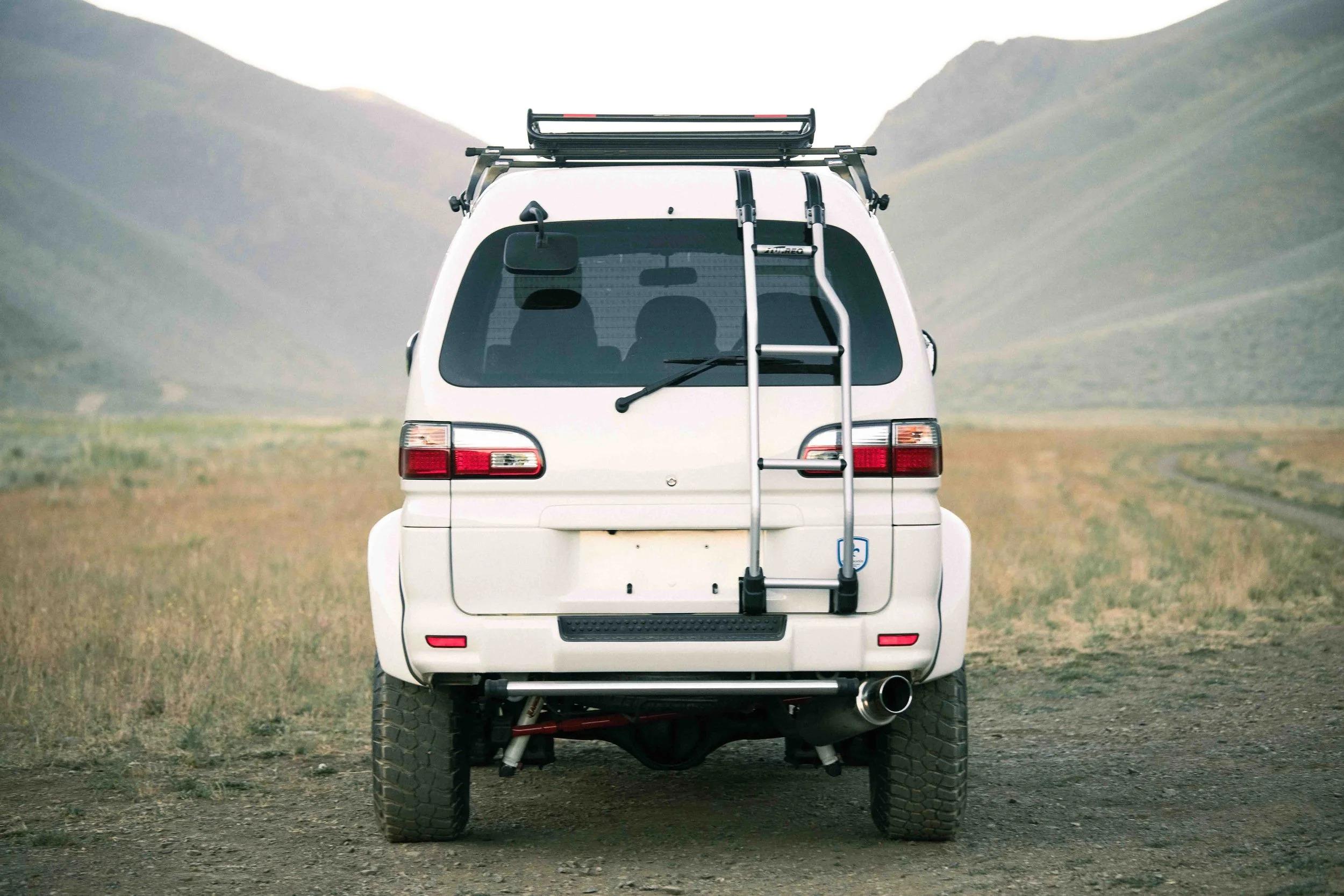 2000 Mitsubishi Delica L400 Space Gear Chamonix