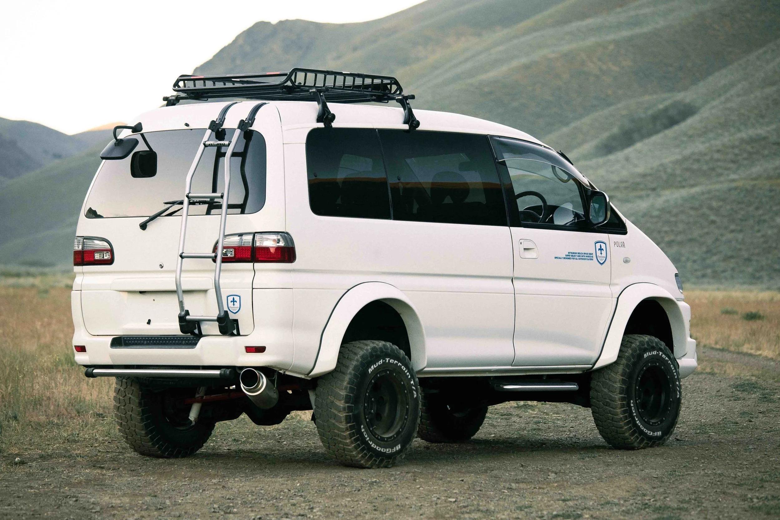 2000 Mitsubishi Delica L400 Space Gear Chamonix - 2