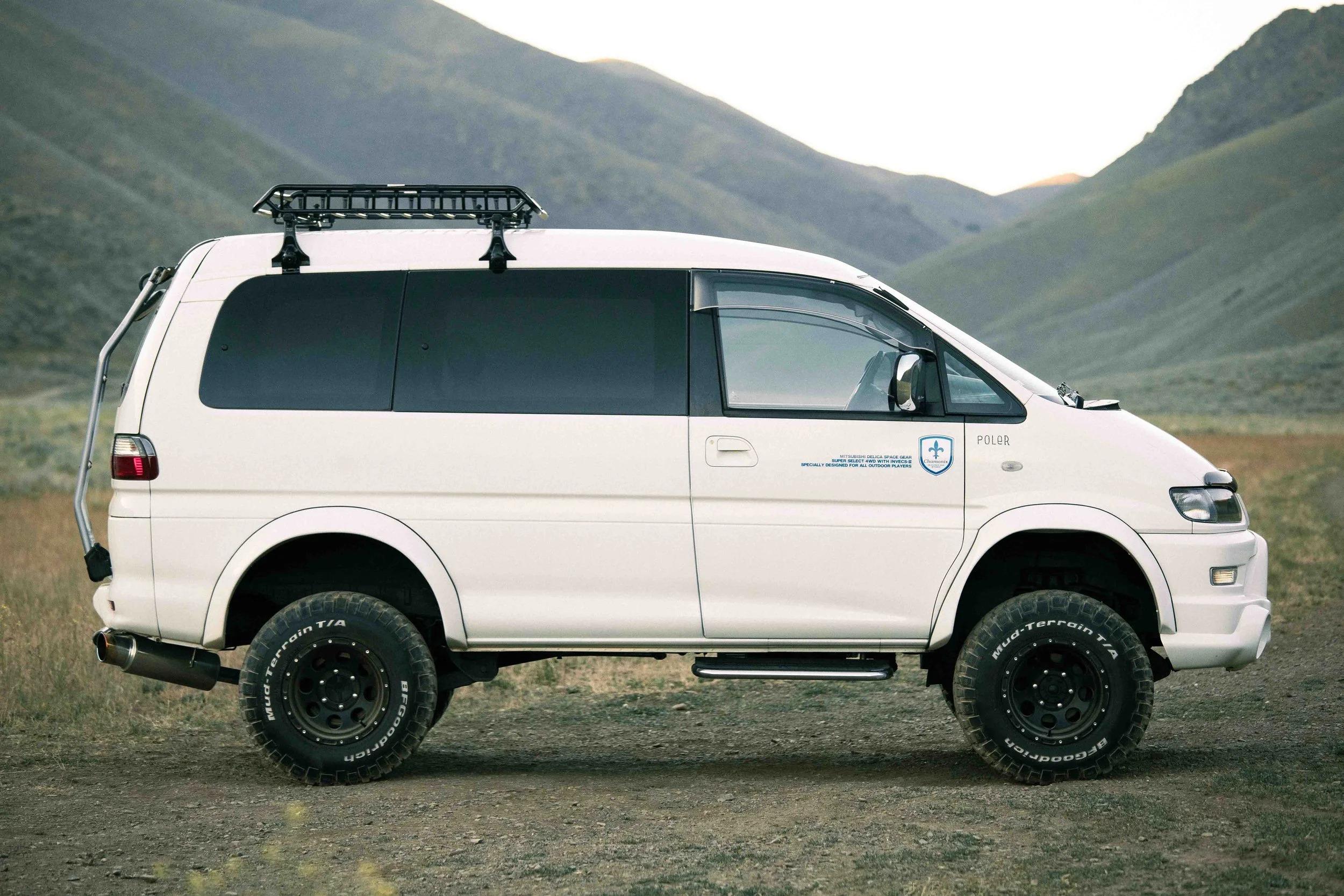 2000 Mitsubishi Delica L400 Space Gear Chamonix