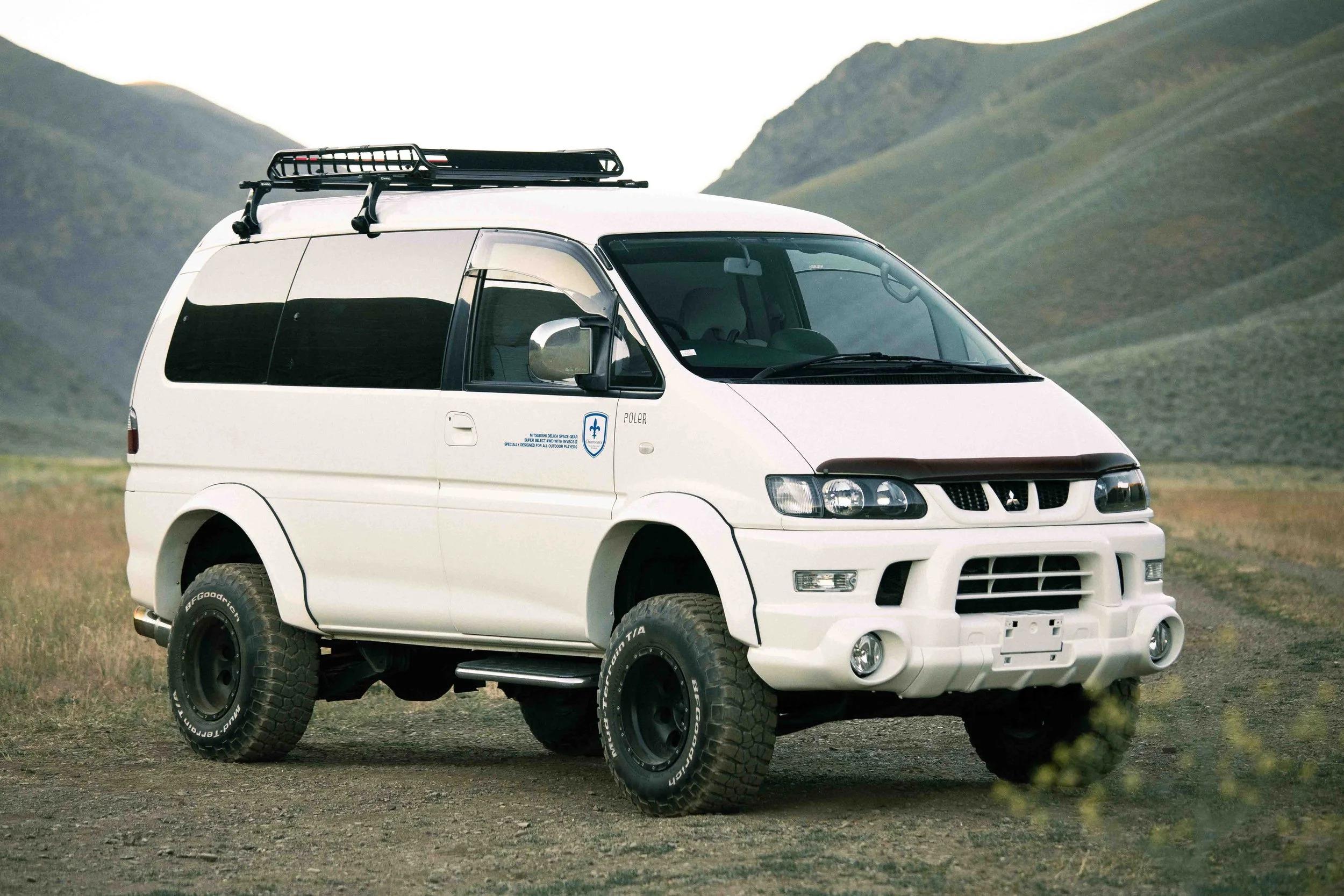2000 Mitsubishi Delica L400 Space Gear Chamonix