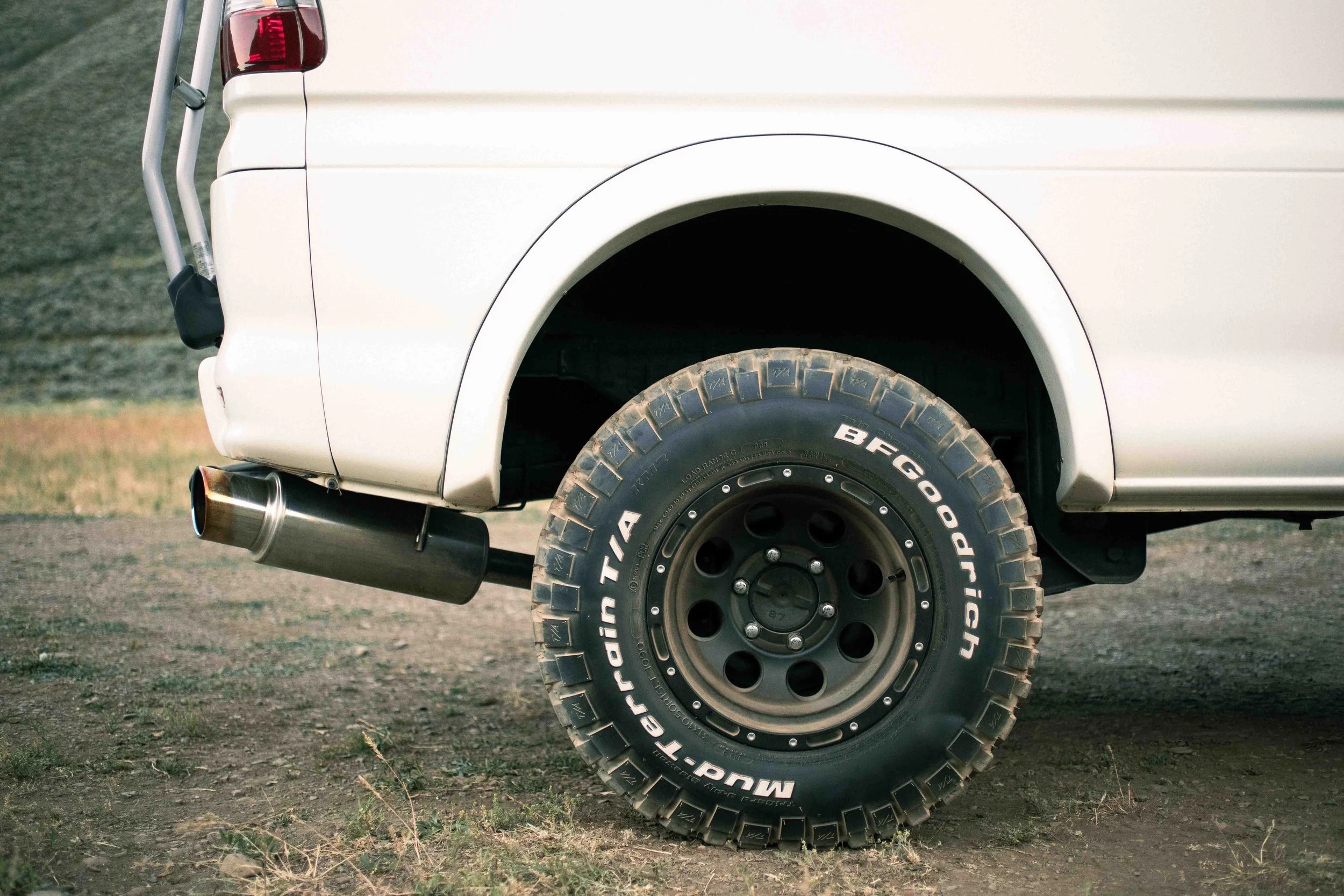 2000 Mitsubishi Delica L400 Space Gear