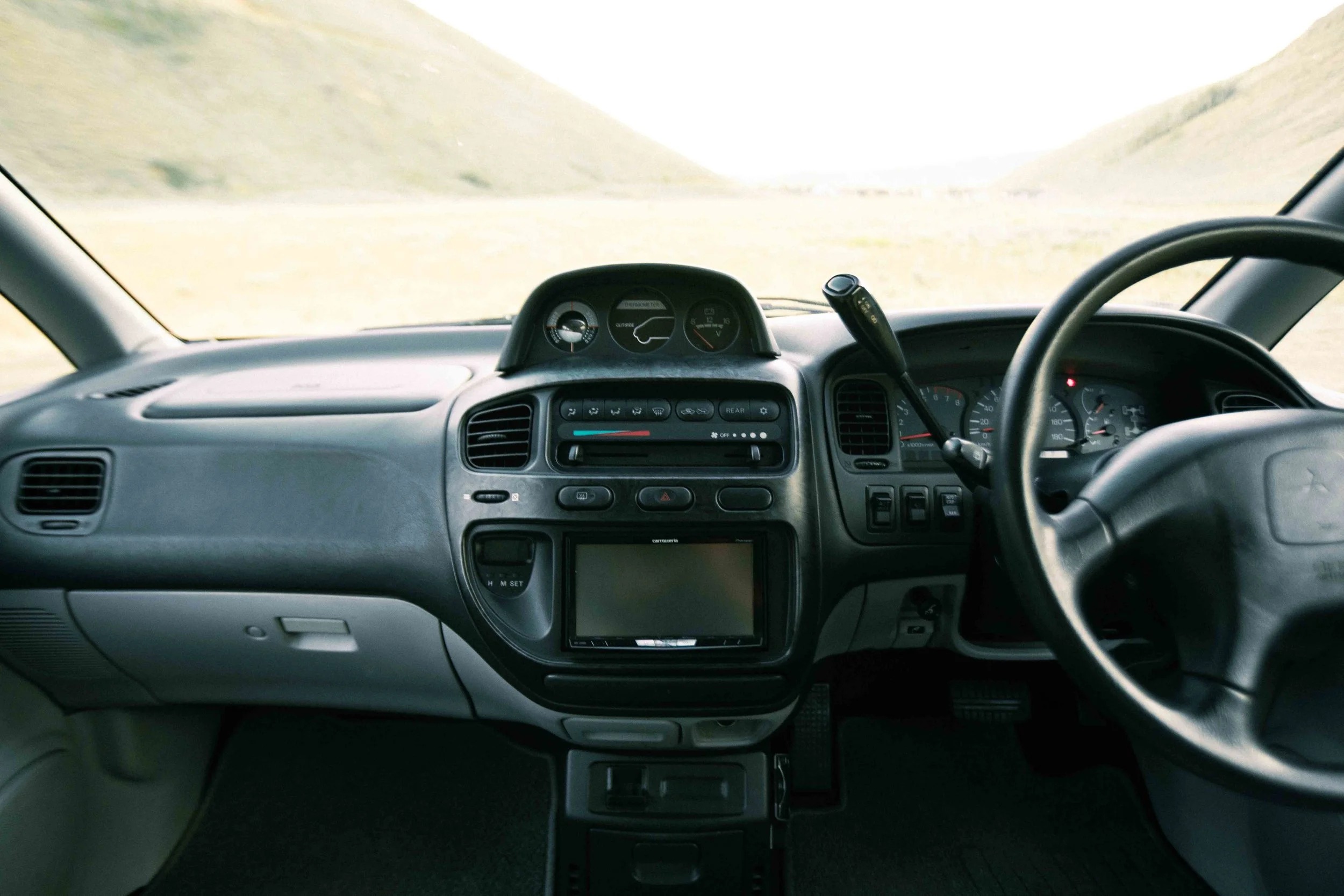 2000 Mitsubishi Delica L400 Space Gear