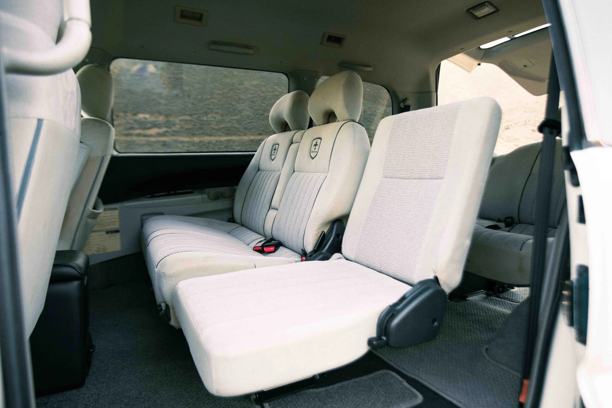 2000 Mitsubishi Delica L400 Space Gear