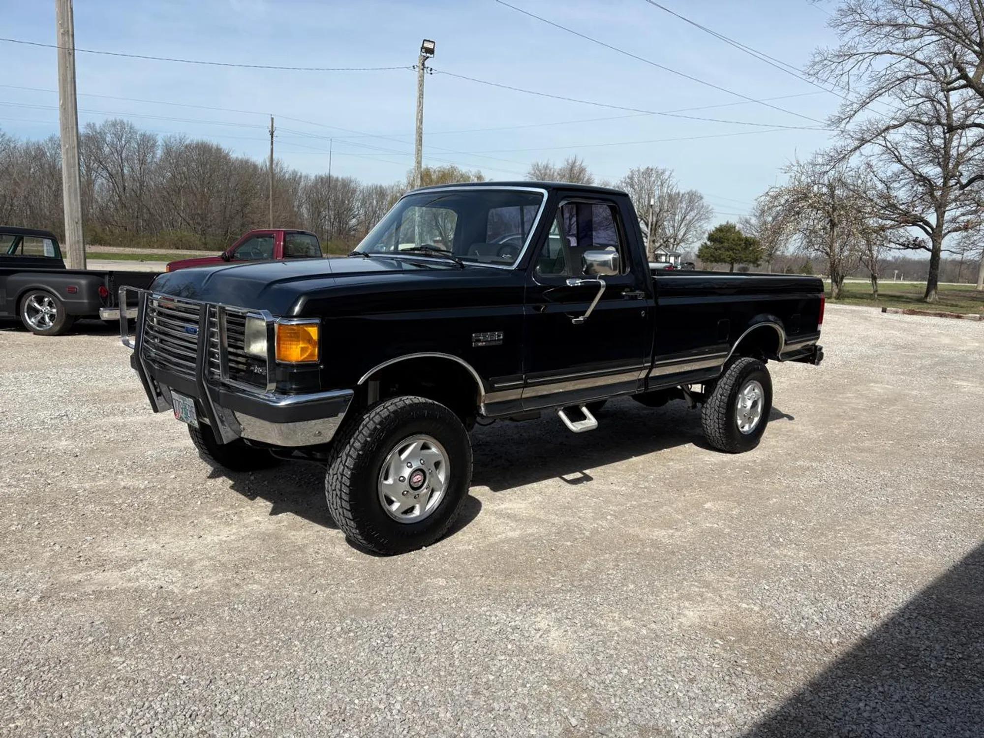 1989 Ford F-250 HD - 2