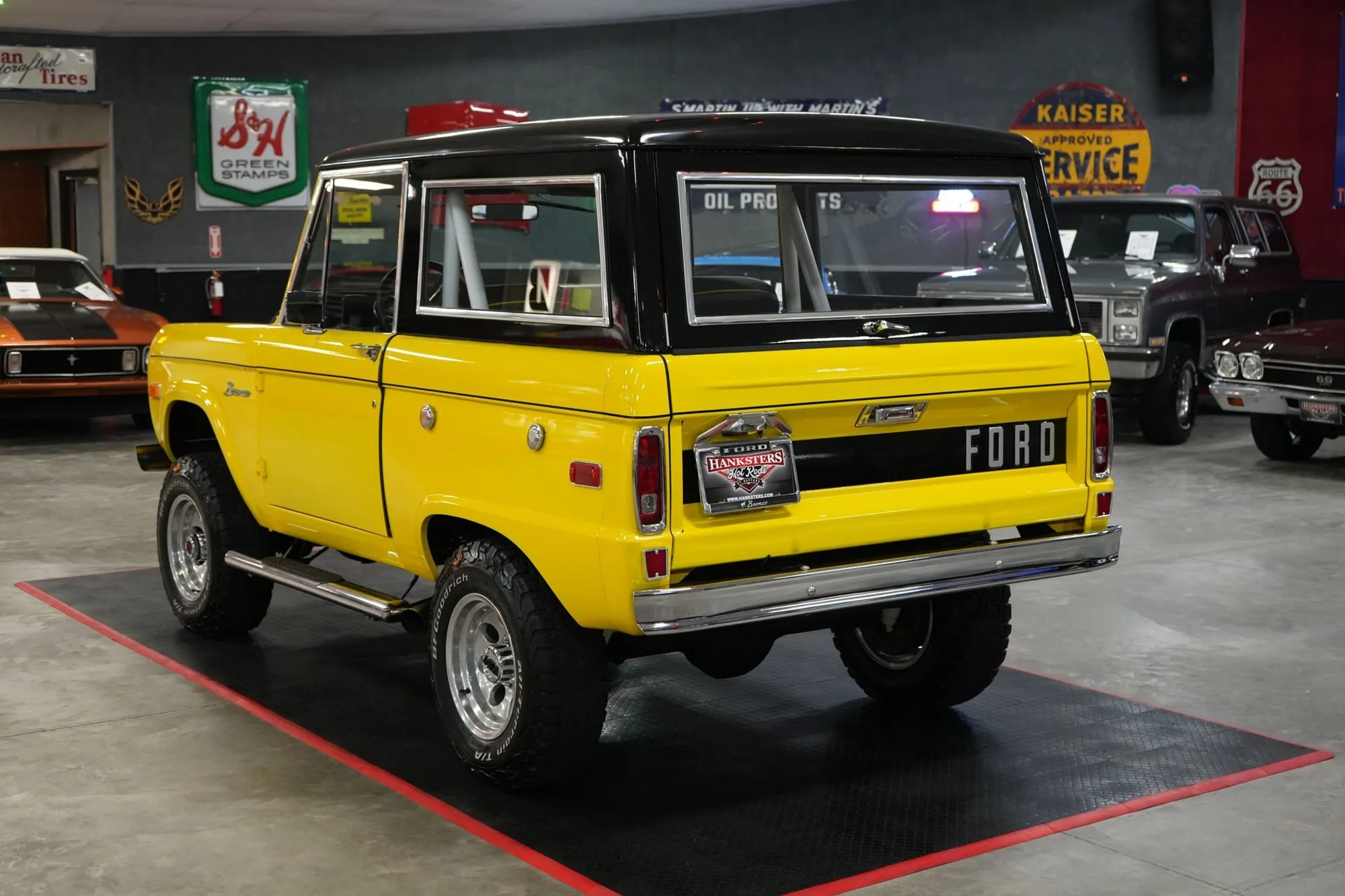 1976 Ford Bronco - 3